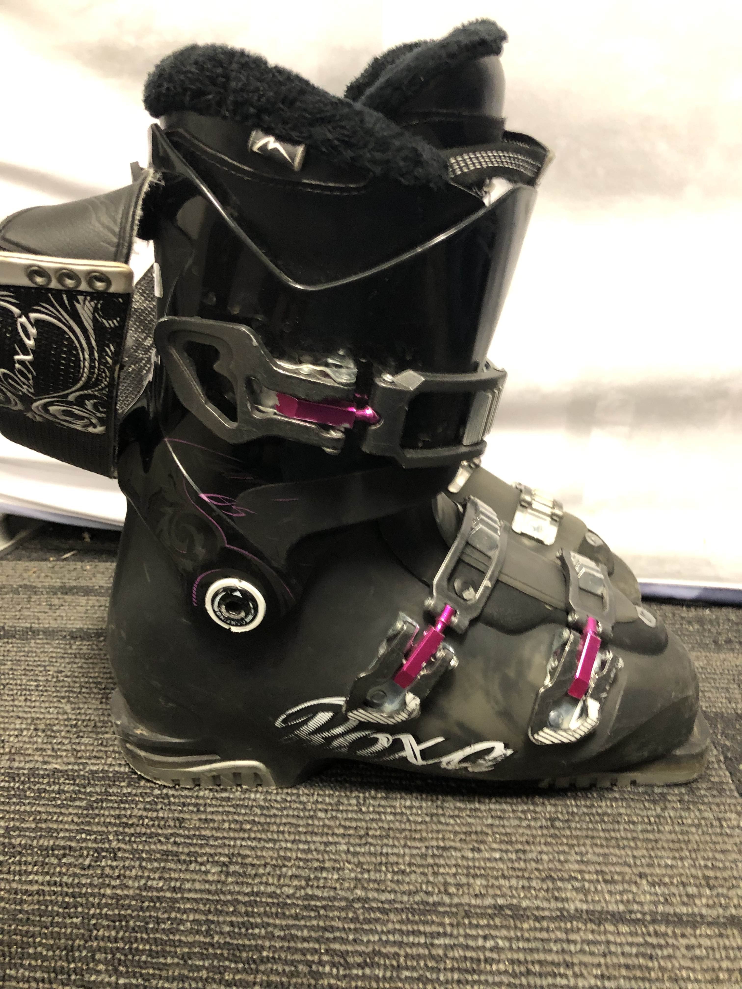 Used Roxa Kara 85 25.0MP Ski Boot