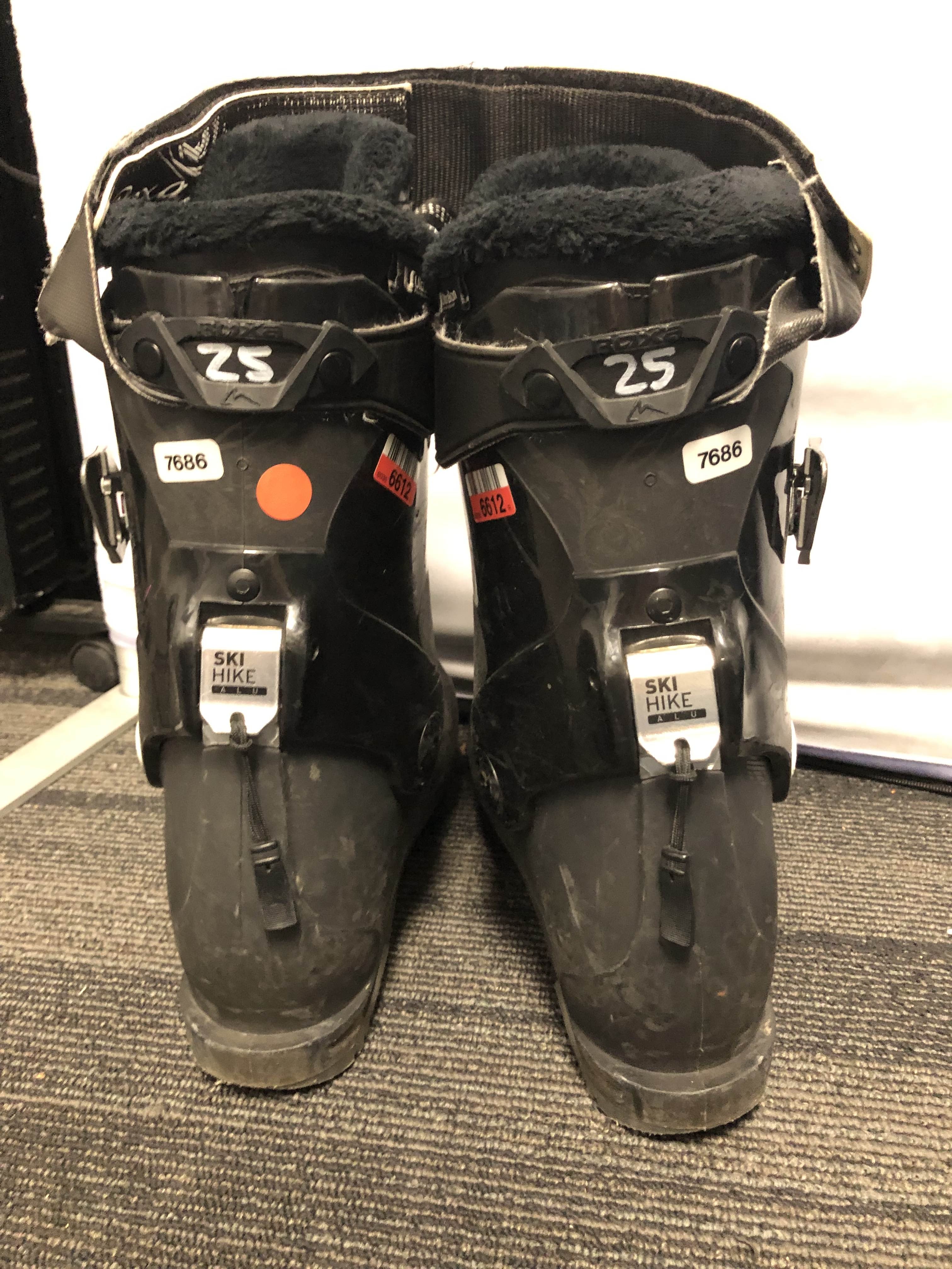 Used Roxa Kara 85 25.0MP Ski Boot