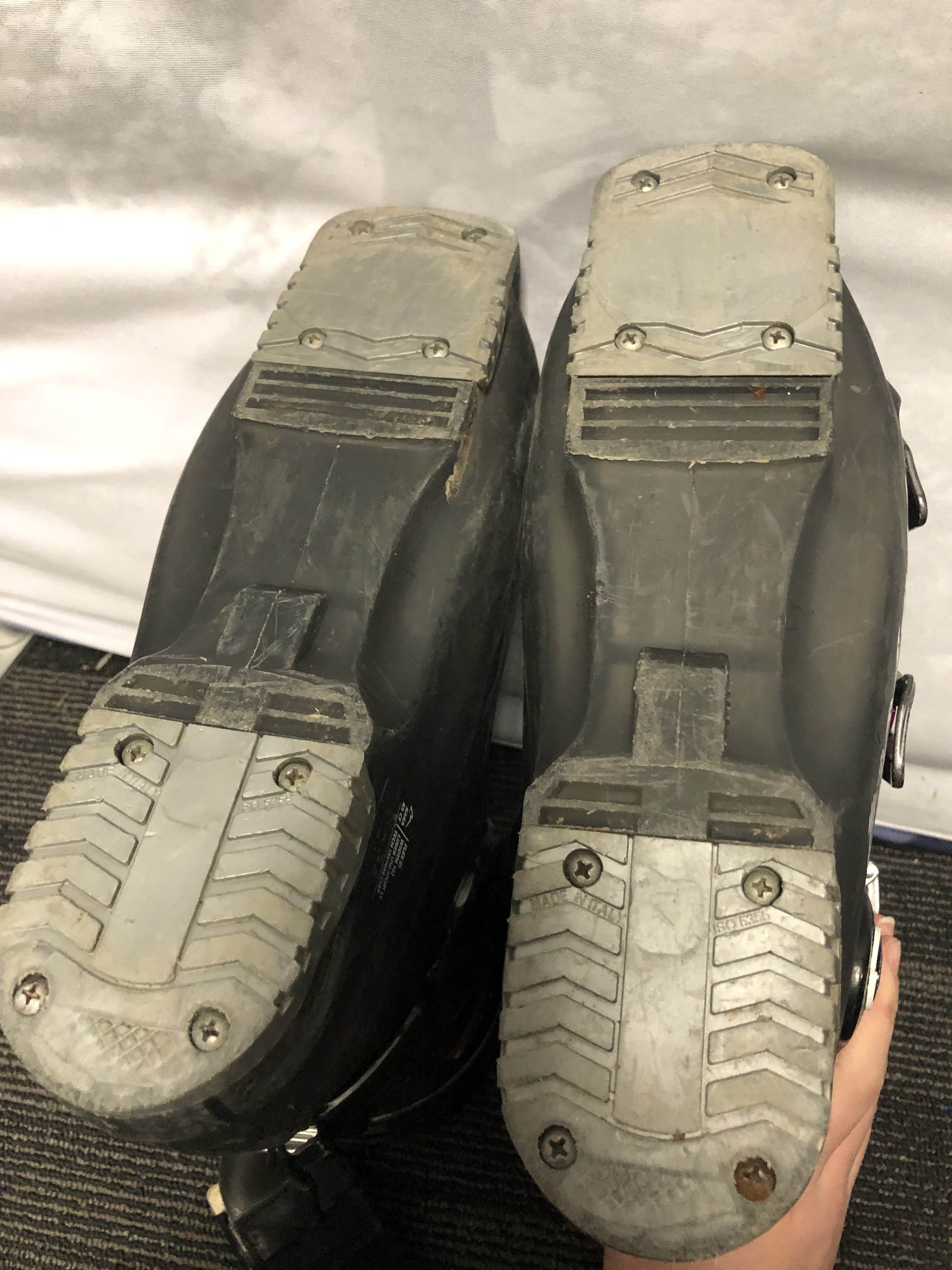 Used Roxa Kara 85 25.0MP Ski Boot