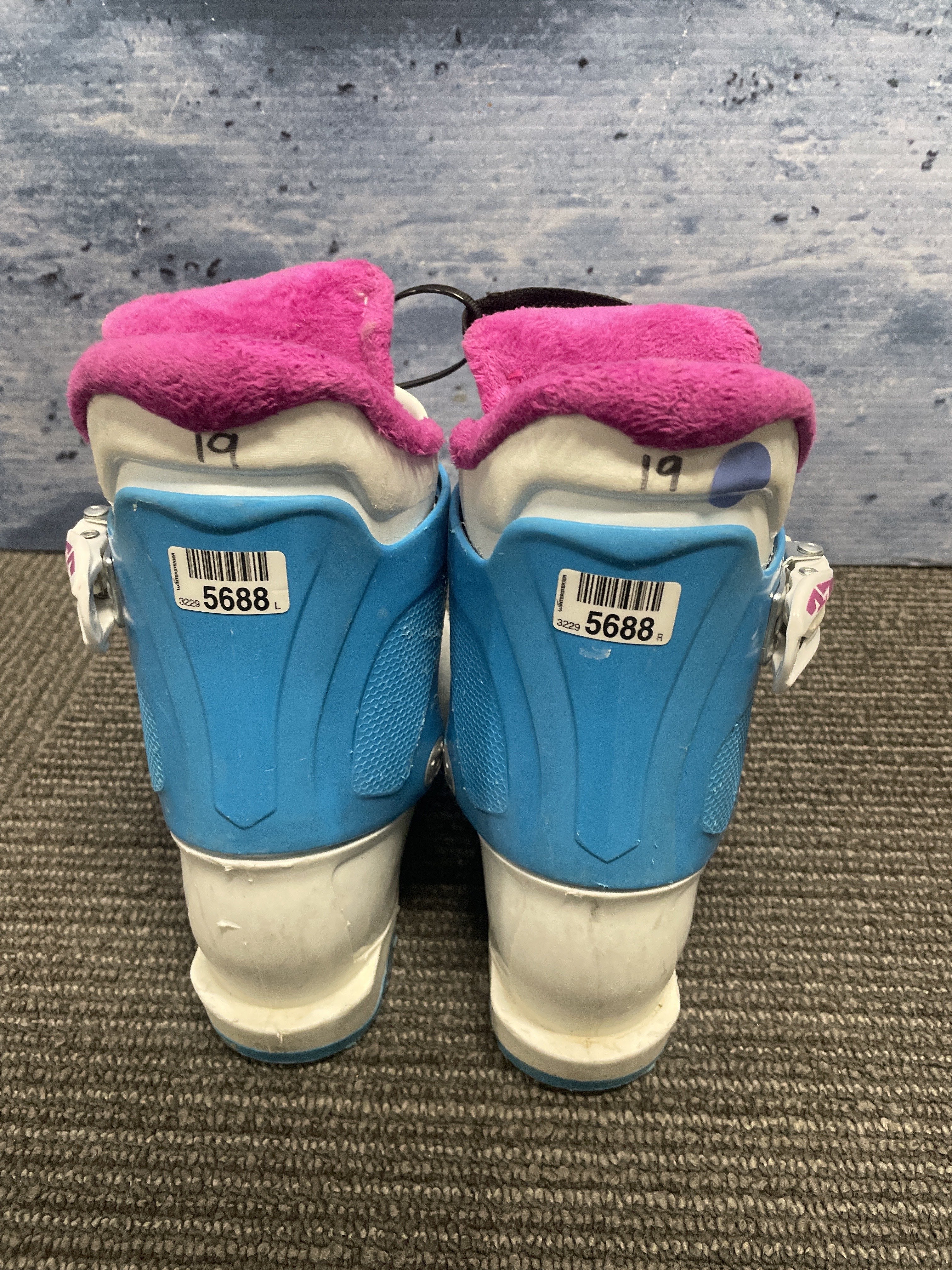 USED Nordica Little Belle 19.5 Ski Boots