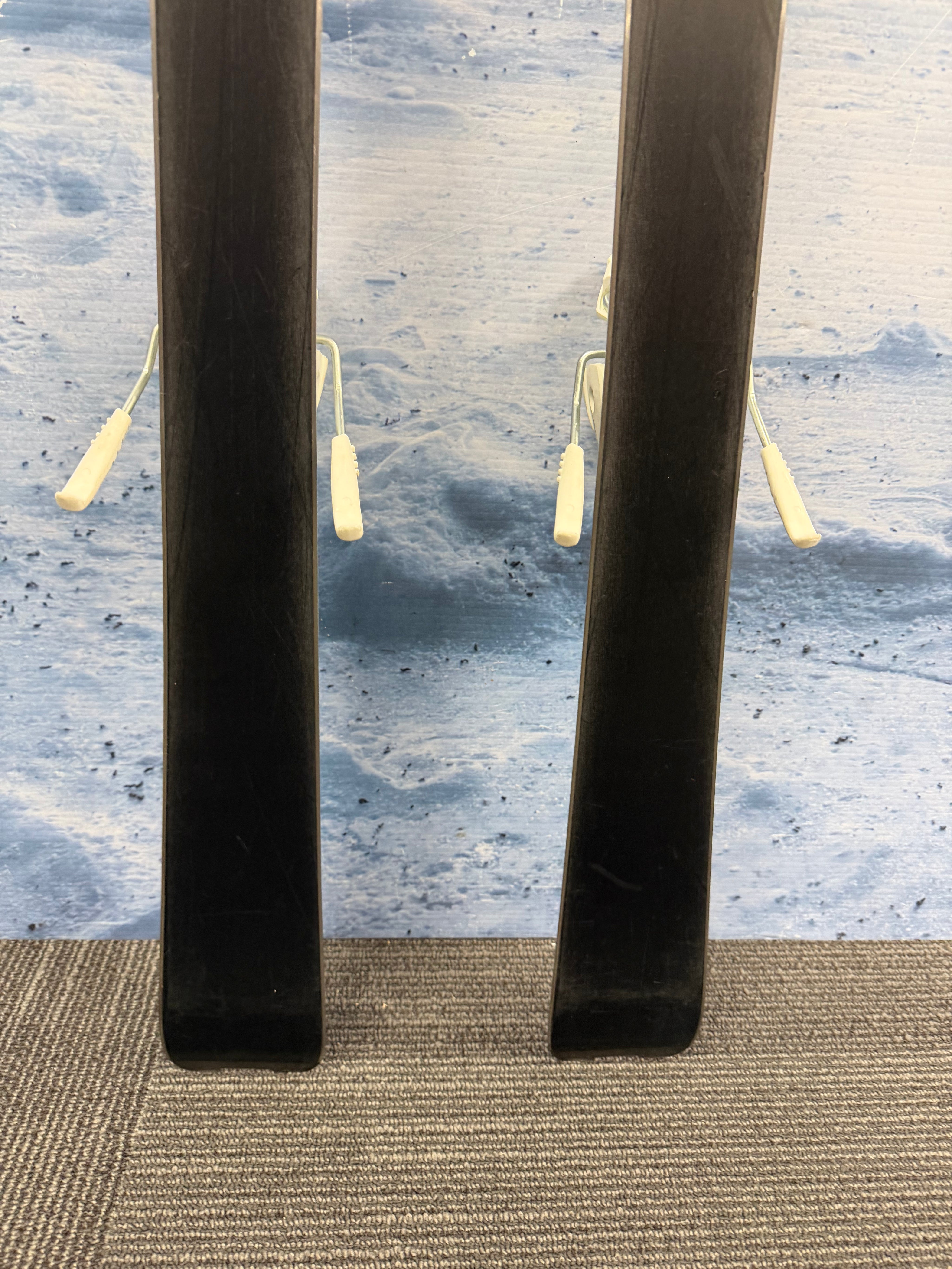 Used Head Easy Joy 143cm Skis w/ SLR 9 Bindings