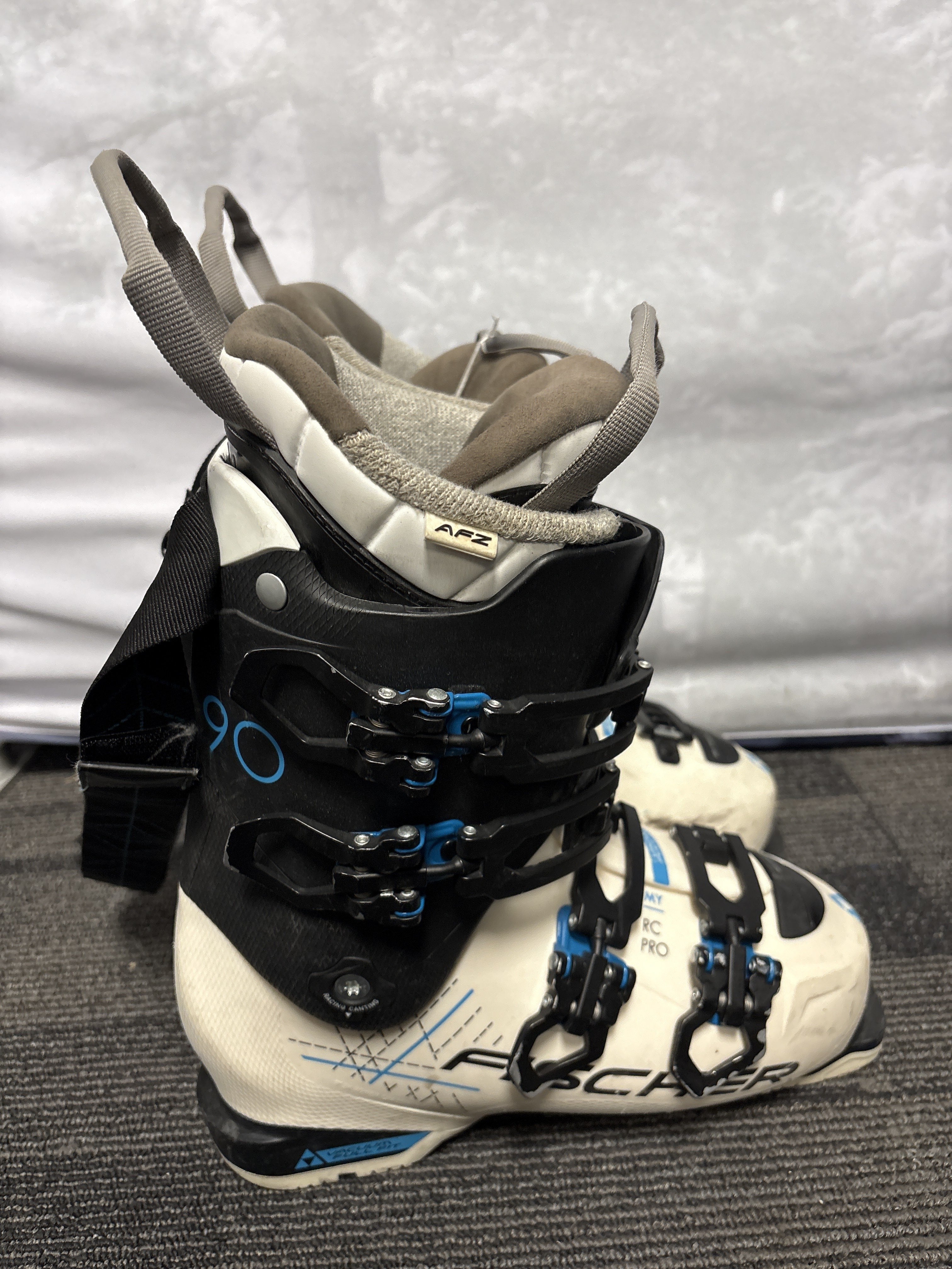 Used Fischer My Rc Pro 24.5 Ski Boot