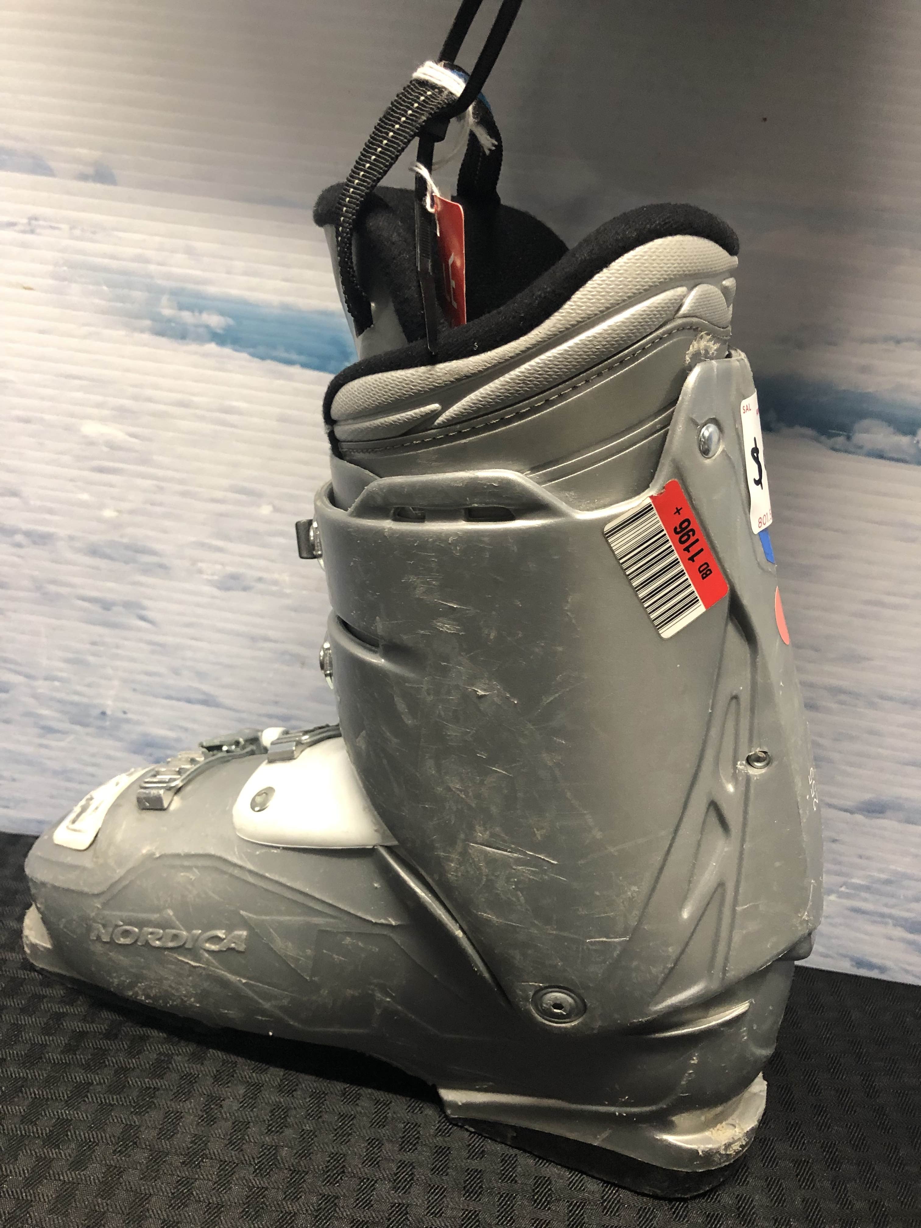 Used Nordica One Easy 5 Ski Boot 25.5MP