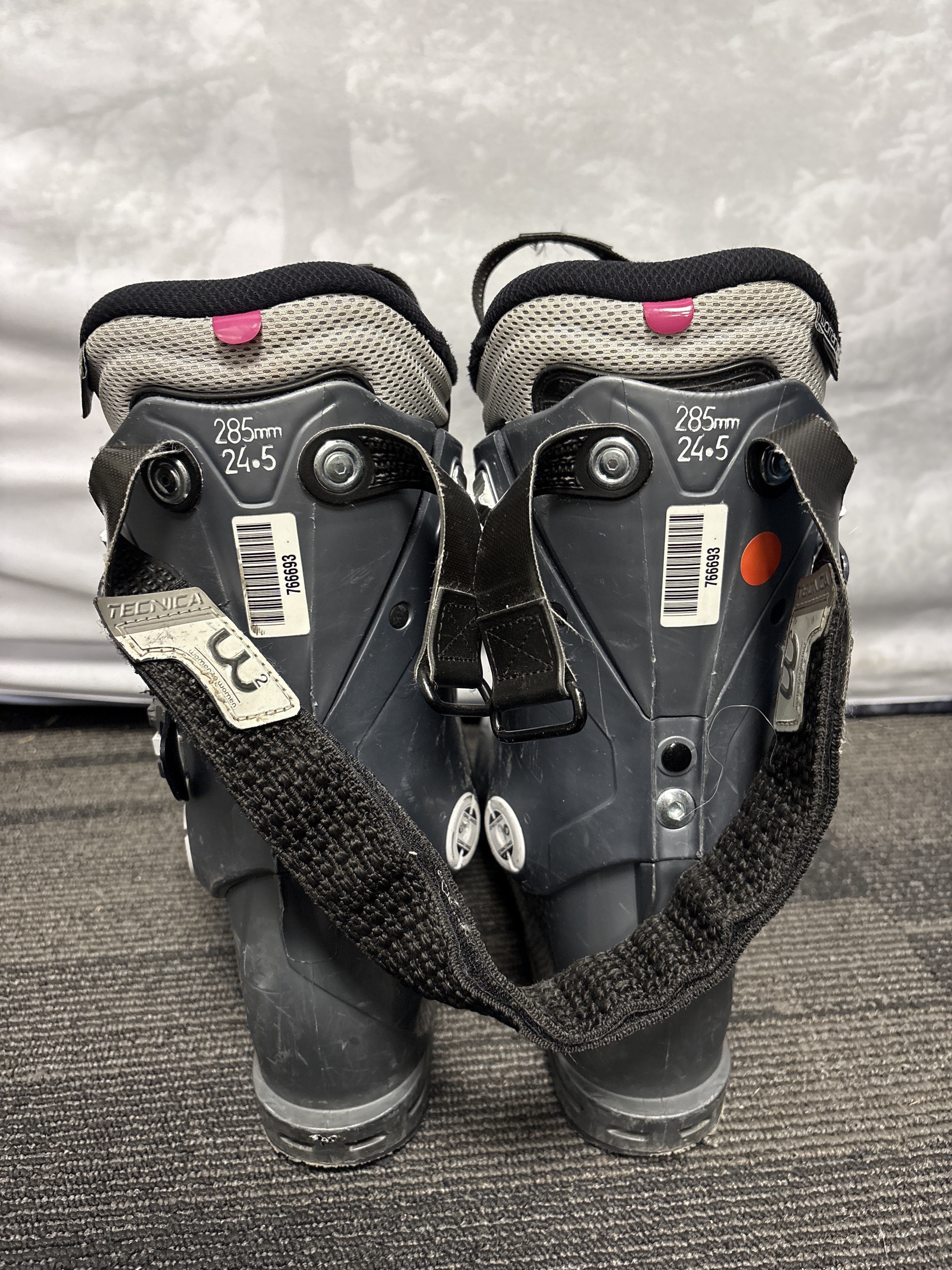 Used Tecnica Mach Sport 24.5 Ski Boot