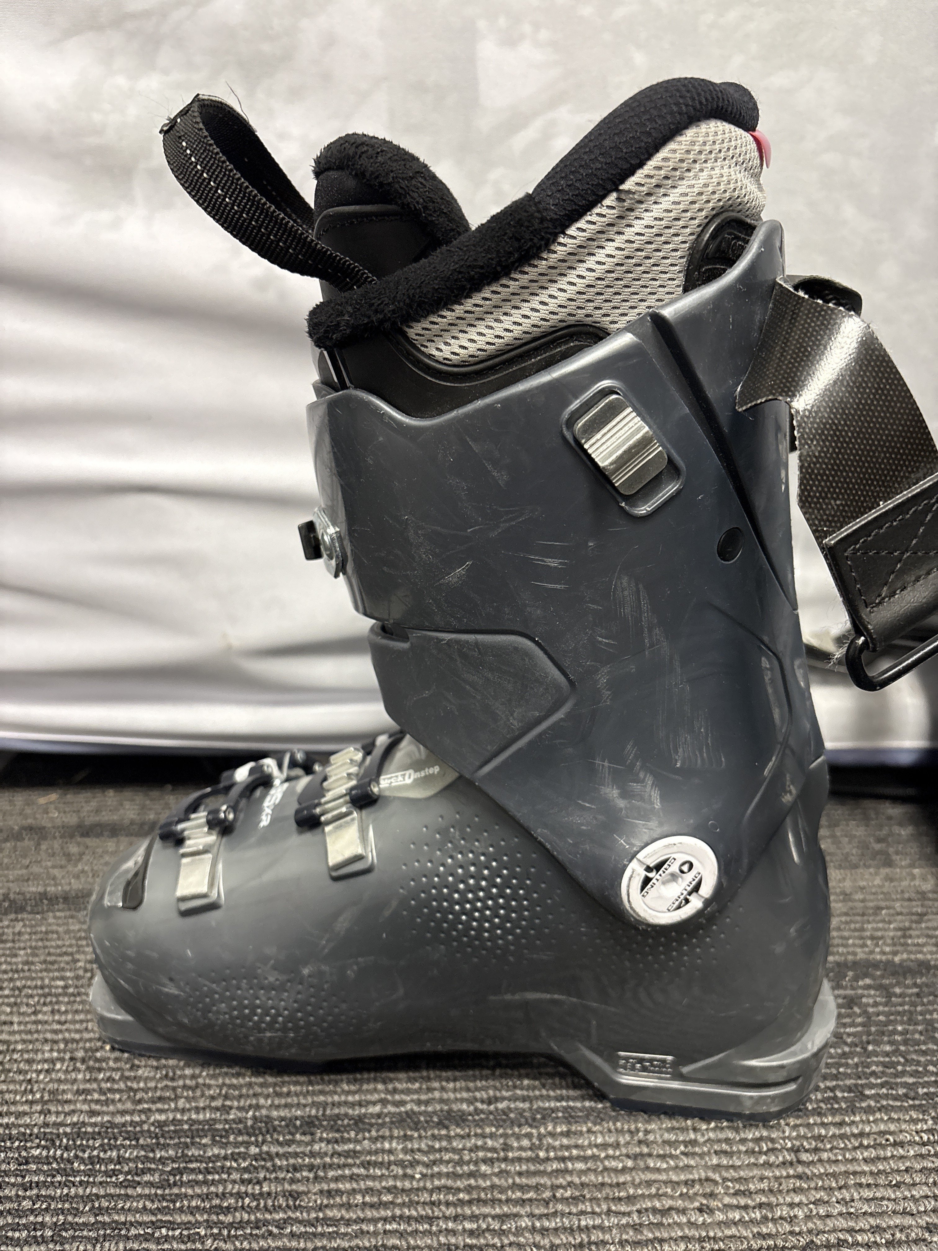 Used Tecnica Mach Sport 24.5 Ski Boot