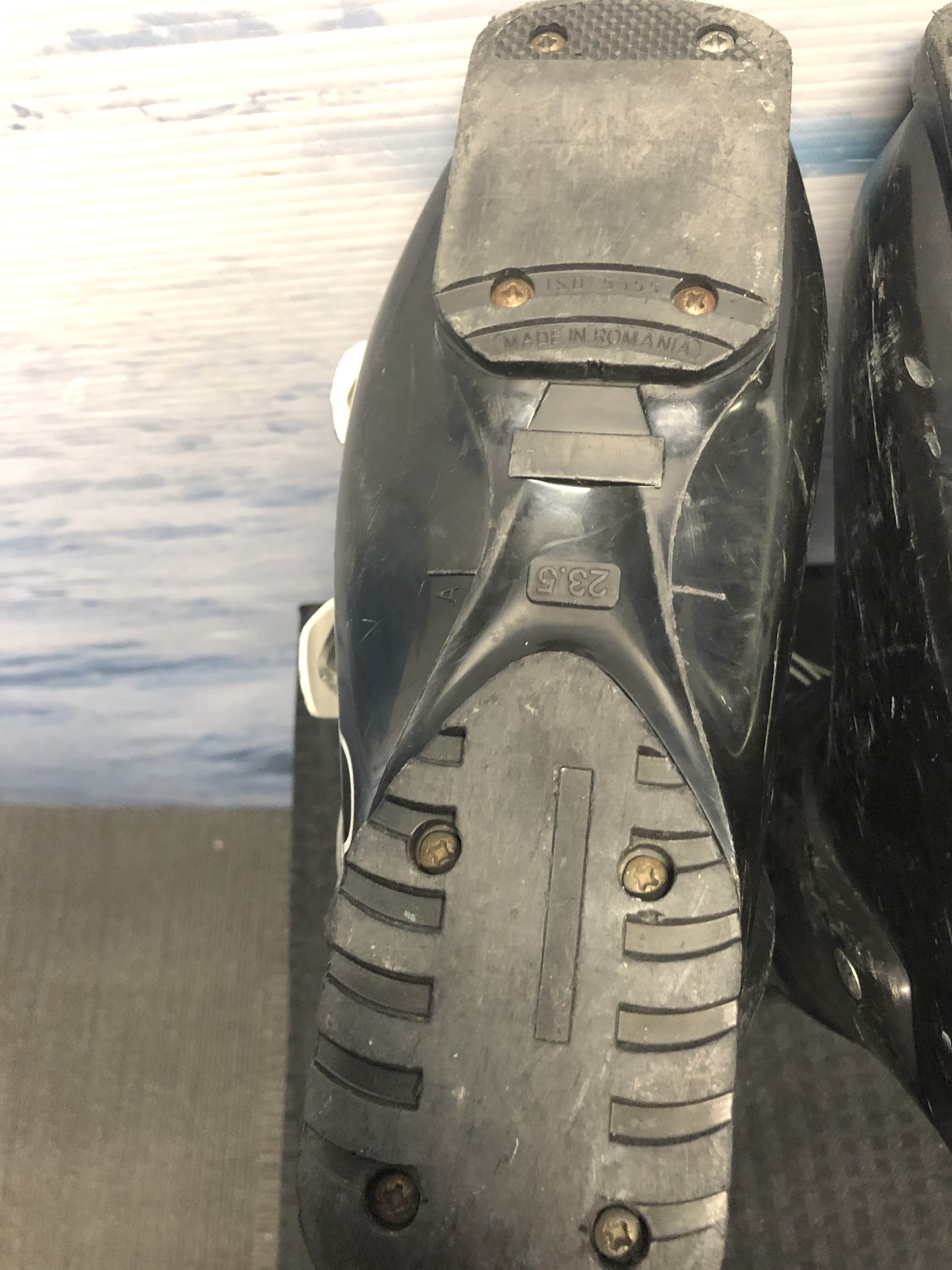 Used Lange Venus 60 Ski Boot 22.5MP