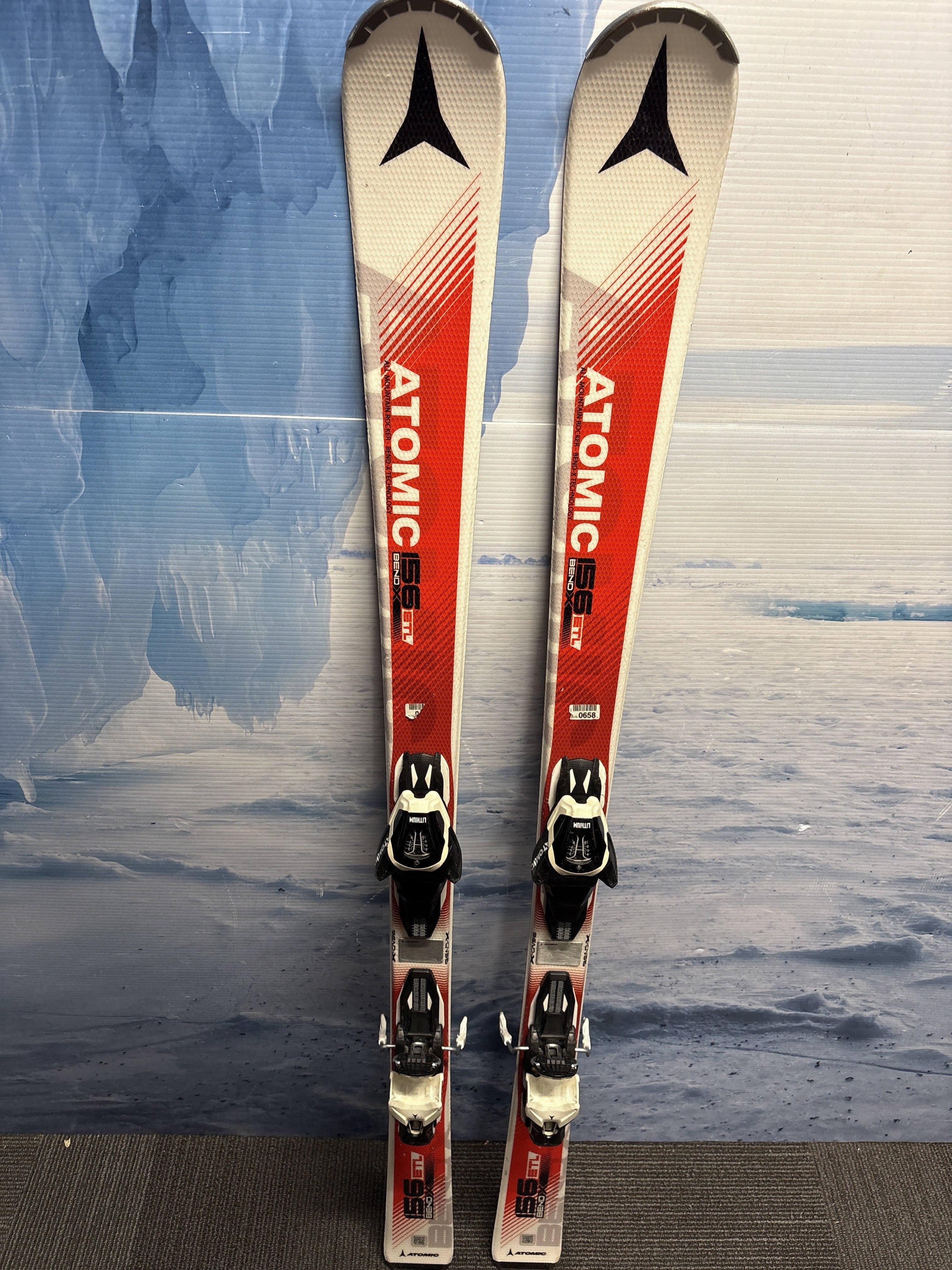 Used Atomic Etl Men's Ski w/ Atomic Lithium 10 Demo Bindings - 154CM