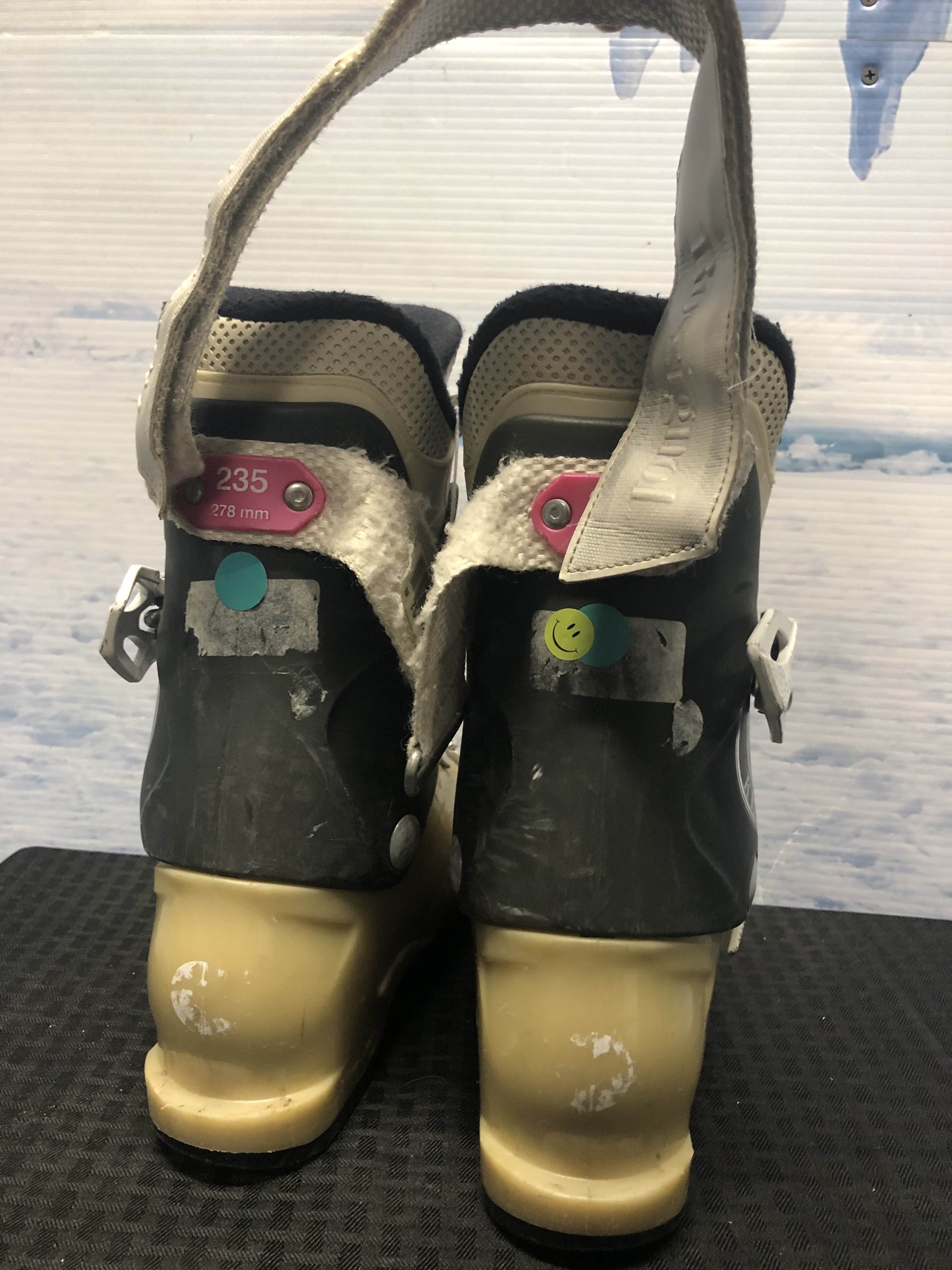 Used Rossignol Kelia Ski Boot - 23.5