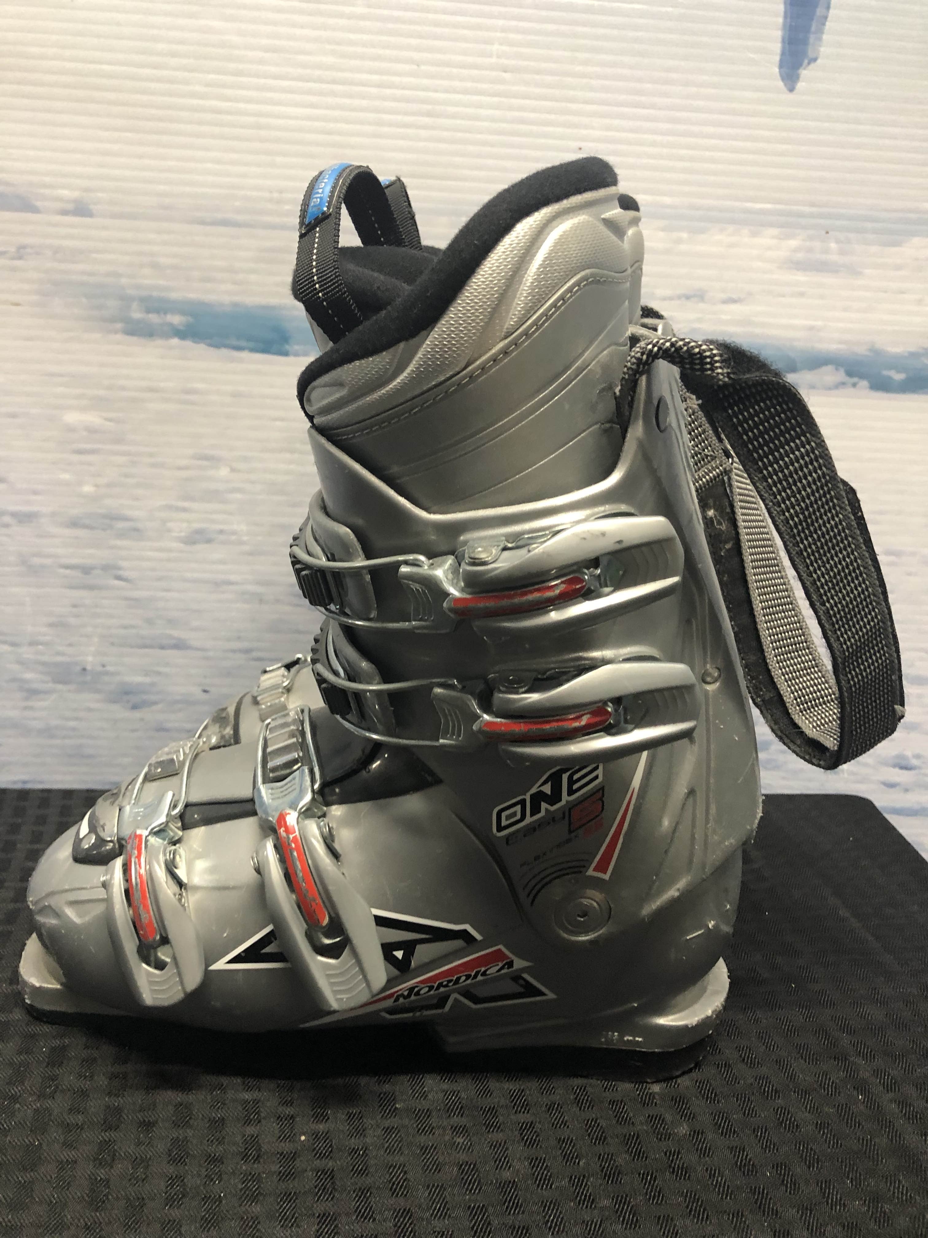 Used Nordica One Easy 5 Ski Boot 22.5MP