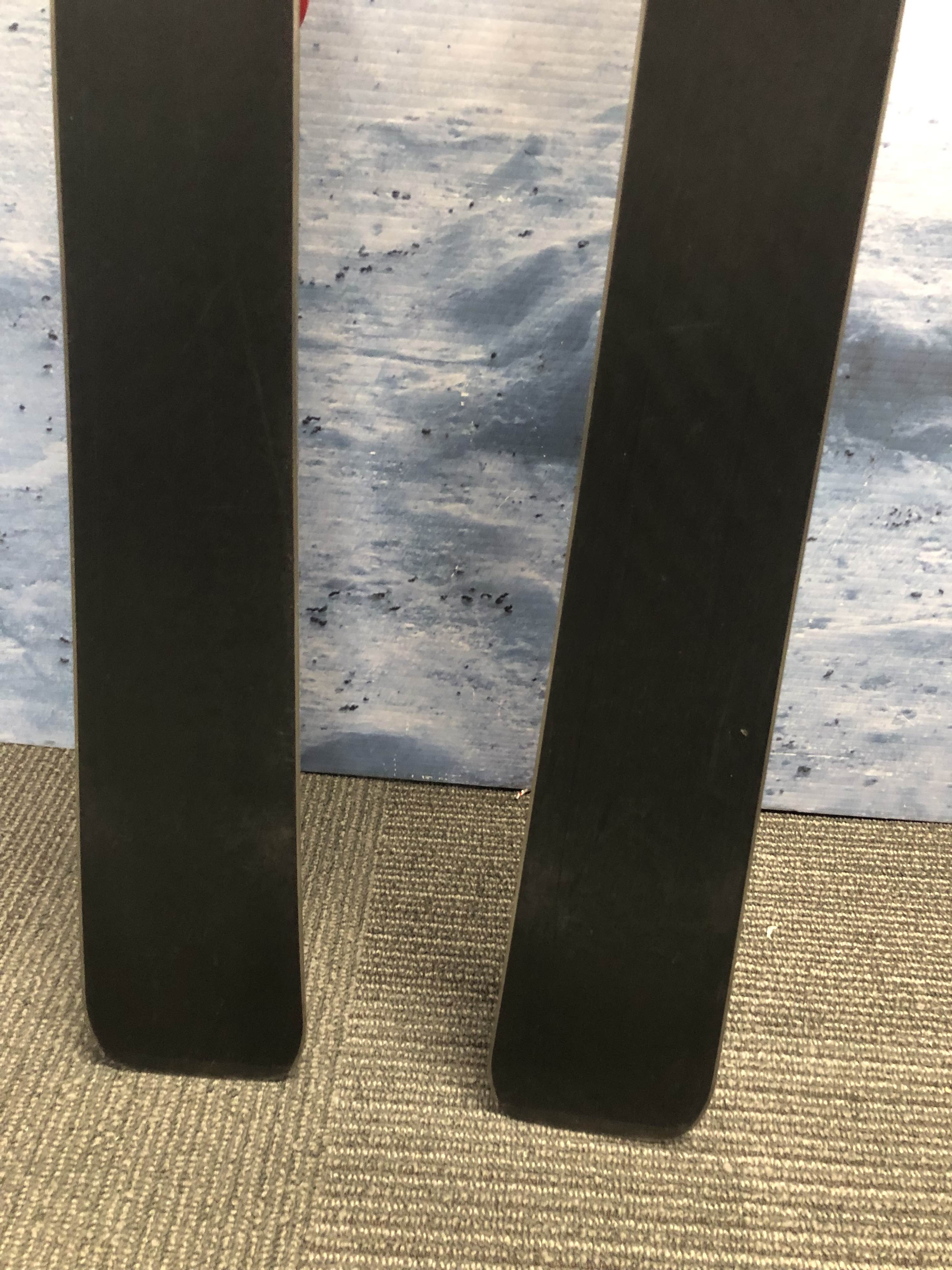 Used Rossignol Experience 80 Skis w/ Rossignol Demo Bindings - 152 CM