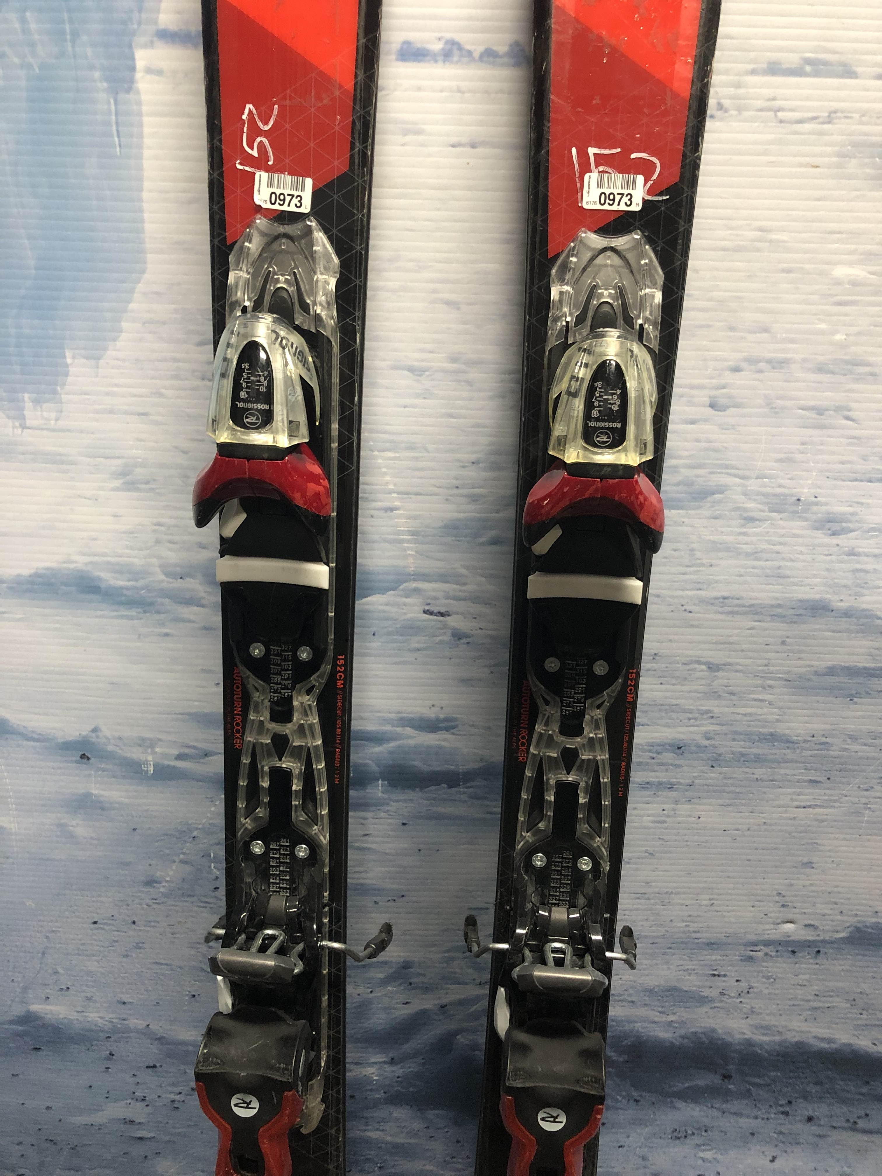 Used Rossignol Experience 80 Skis w/ Rossignol Demo Bindings - 152 CM