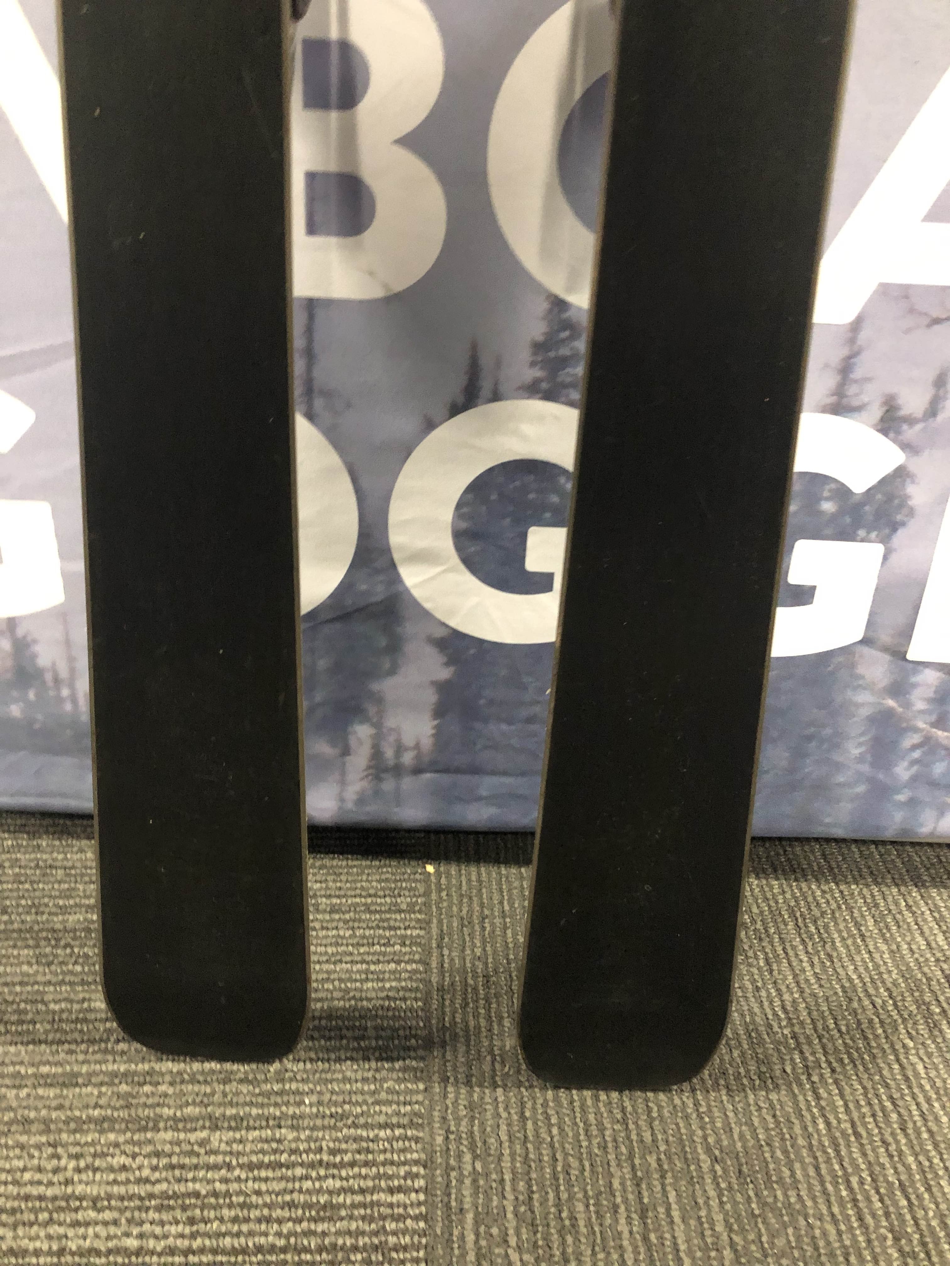 Used Elan  Explore Erise 150cm w/ Elan ESP Bindings