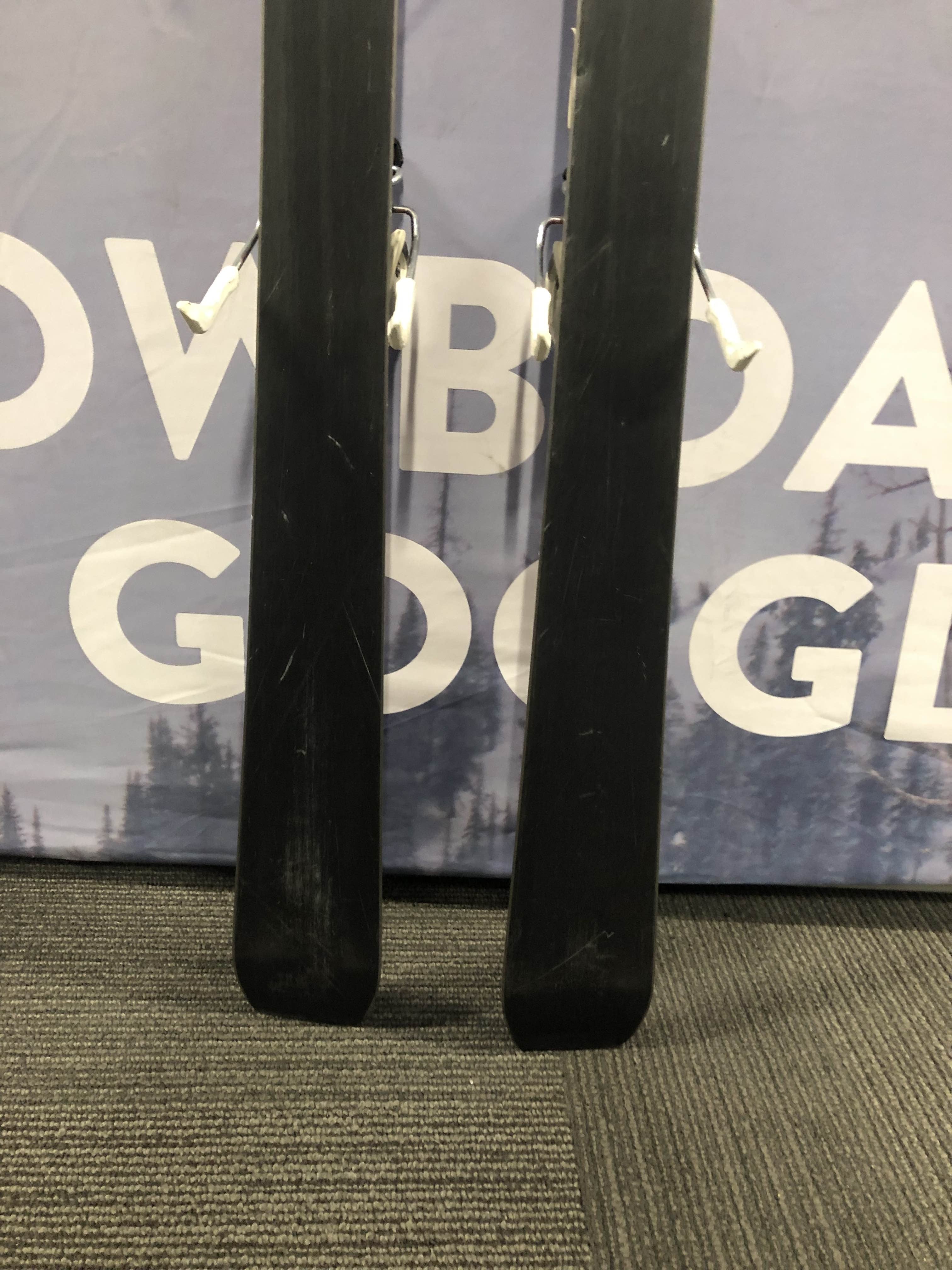 Used Atomic Bend X ETL 147cm w/ Atomic Lithium 10 Adjustable Bindings