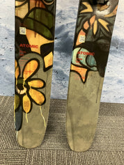 New Atomic Bent Chetler 110 164cm Skis w/ Atomic Strive 11 demo bindings