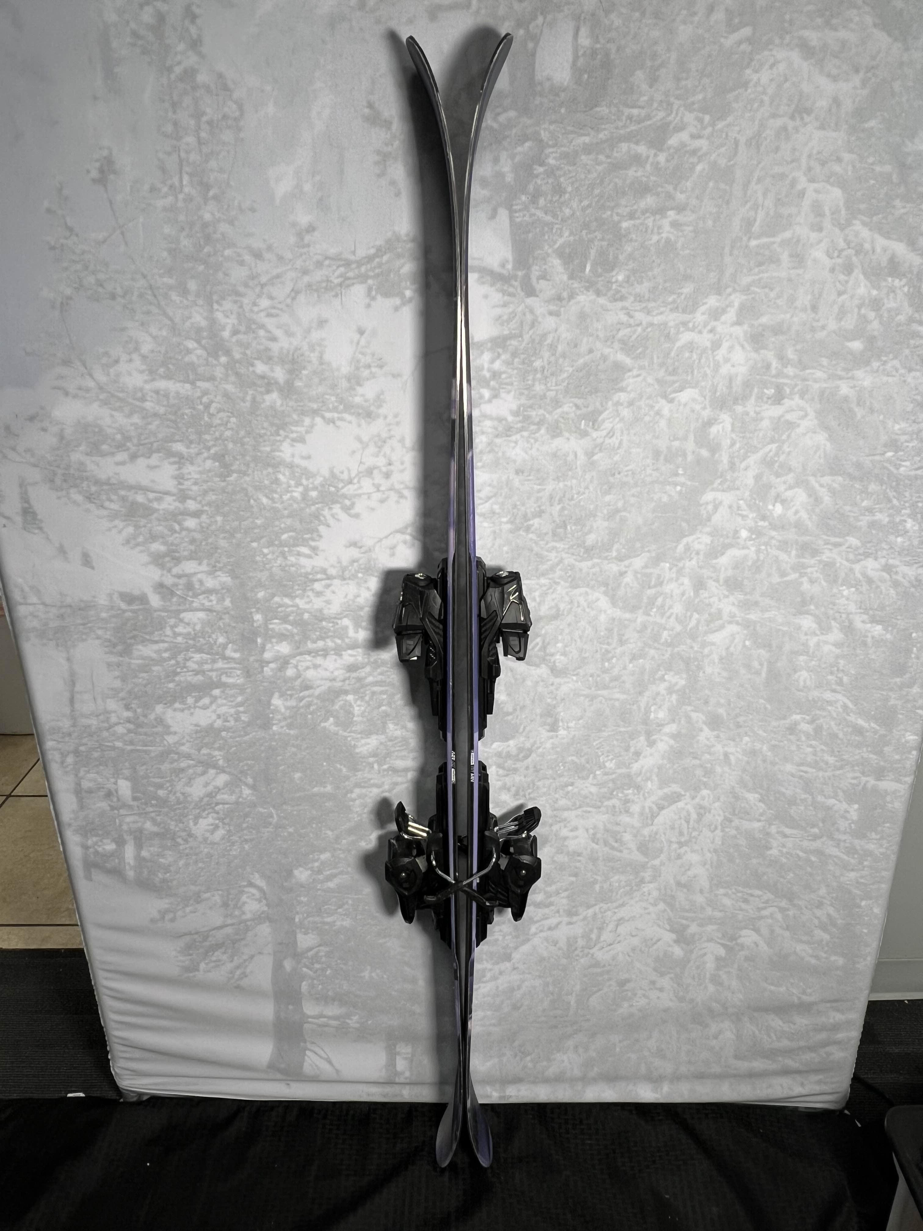 Lightly Used 2025 Armada ARV 84 157cm Skis w/ M10 GW Bindings