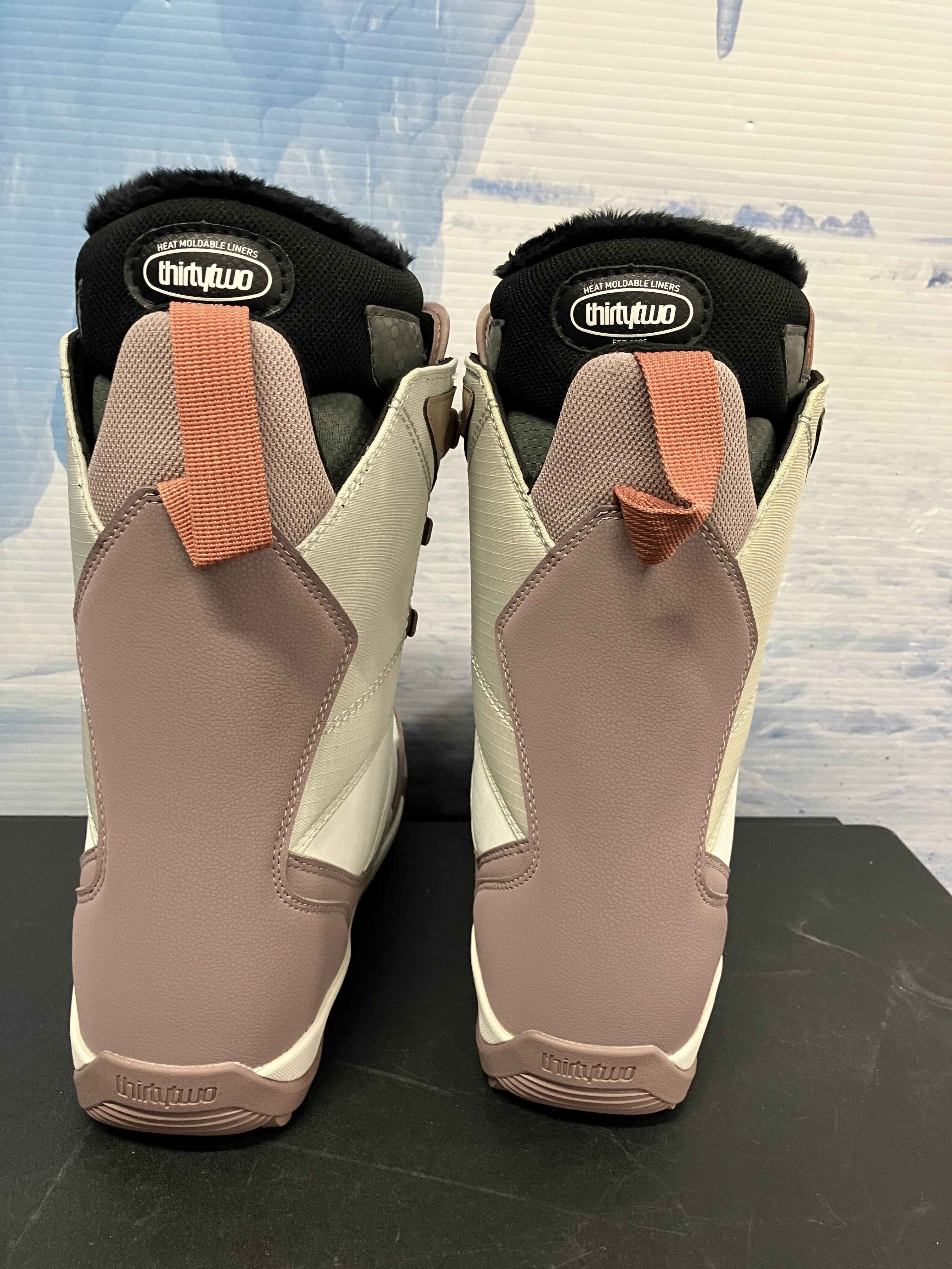 Lightly Used 2026 Thirtytwo Shifty Lace Grey/Purple Women's Snowboard Boot - 7.0W US