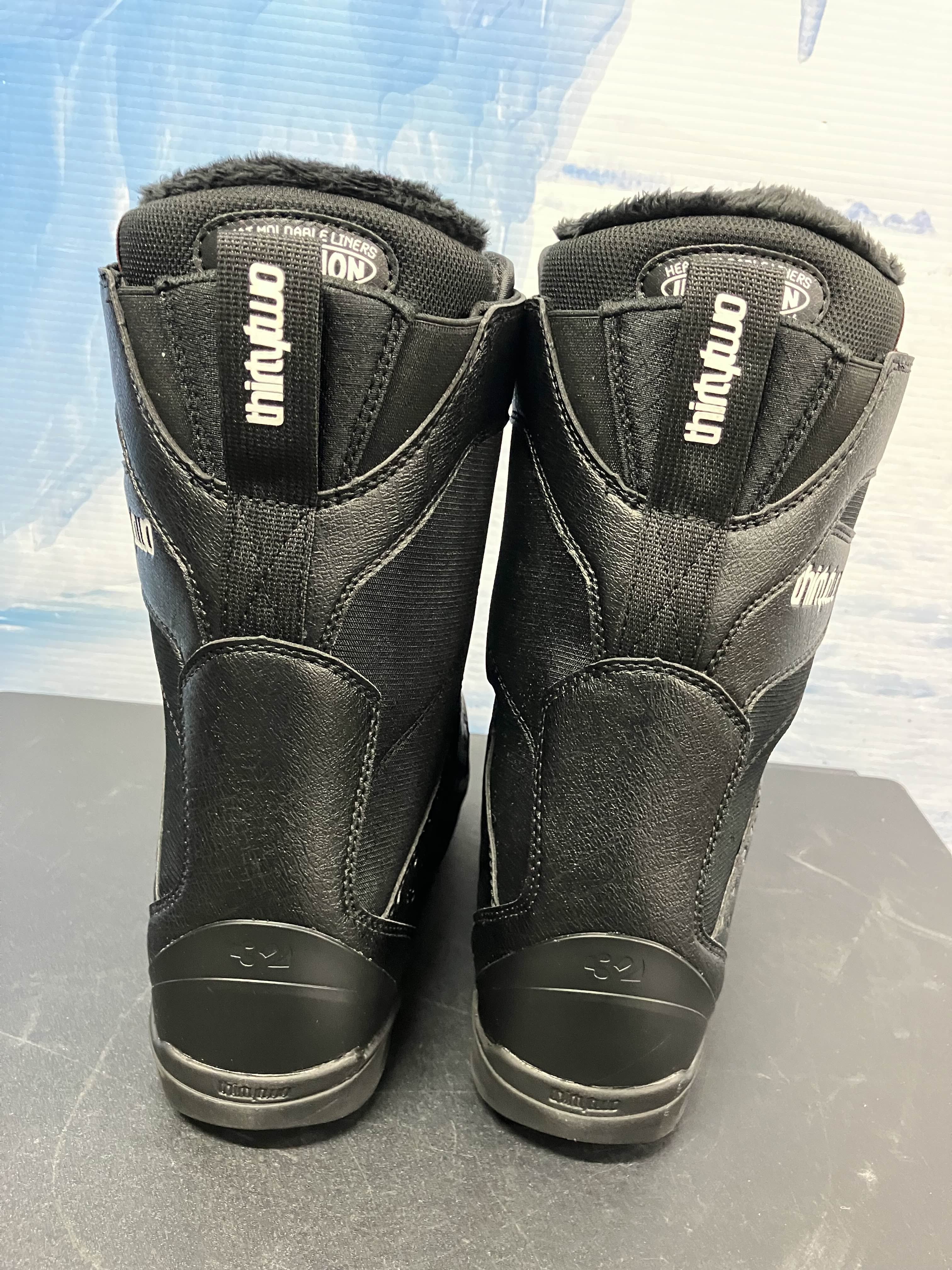Lightly Used 2026 Thirtytwo Lashed Lace Black Women's Snowboard Boot - 7.0W US