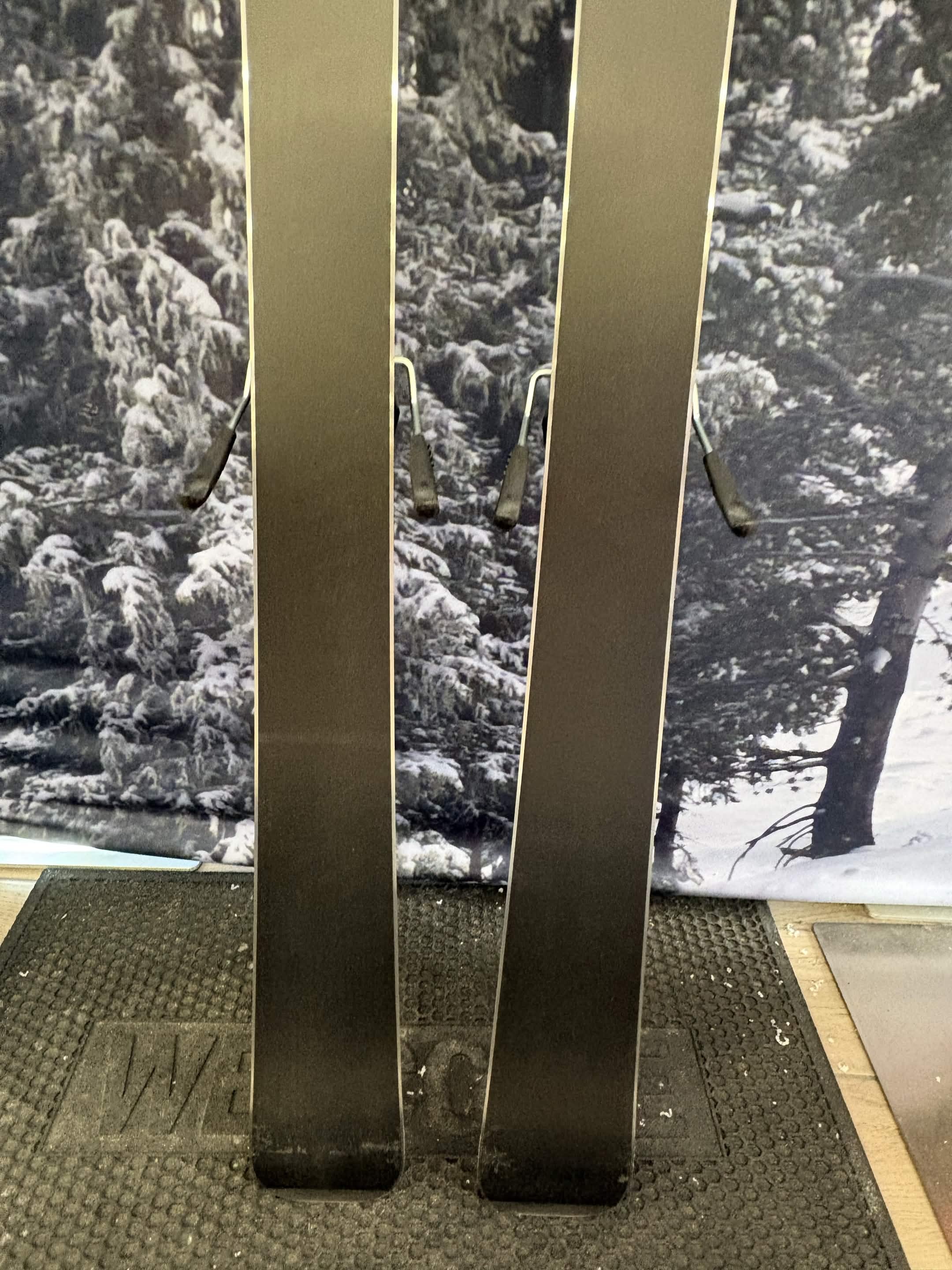 Head Kore X 74 170cm Skis w/ HEAD PR 11 GW Demo Binding - New