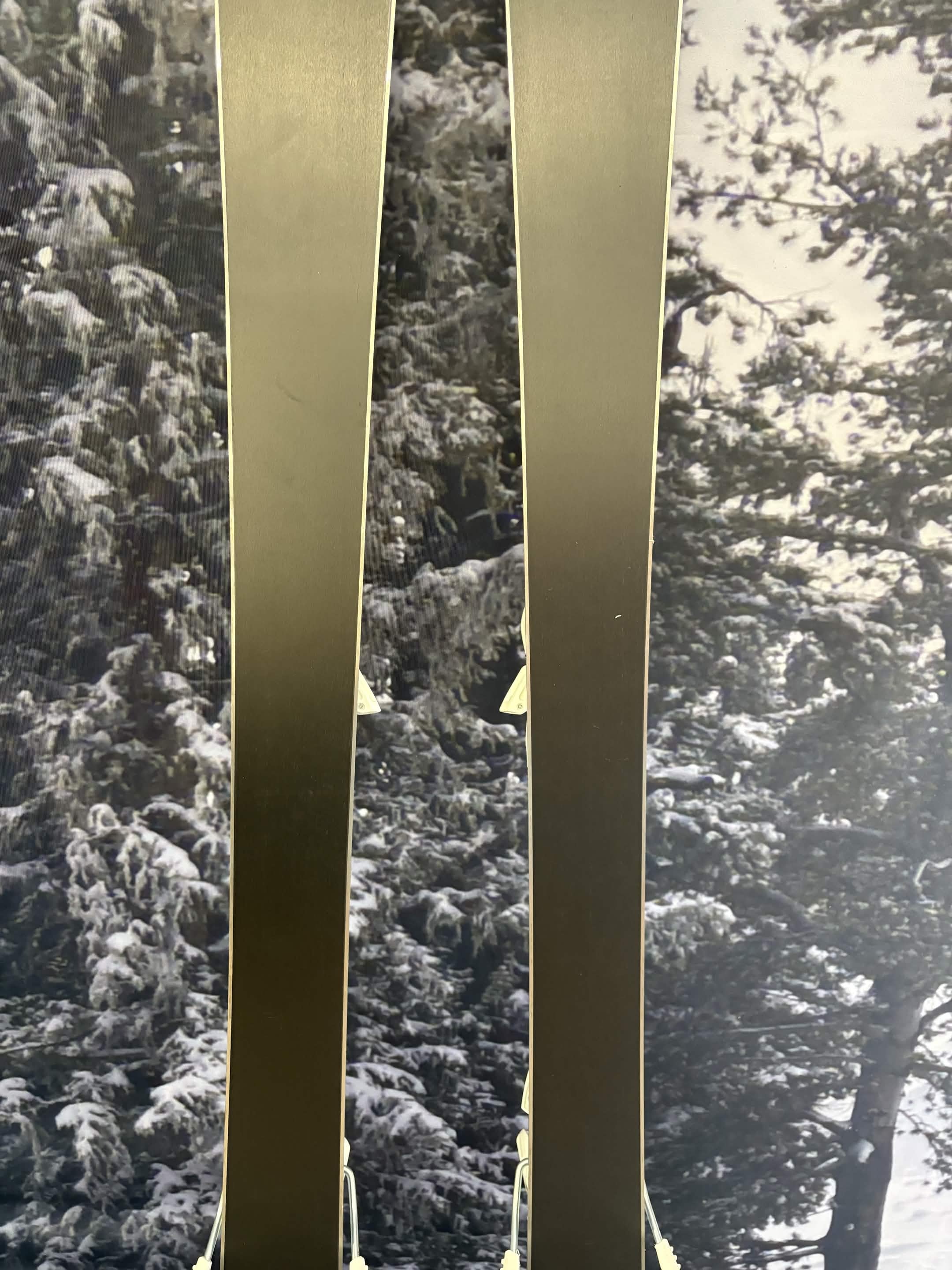 Head Easy Joy 148cm Skis w/ HEAD Joy 9 GW SLR Demo Binding - New 2026