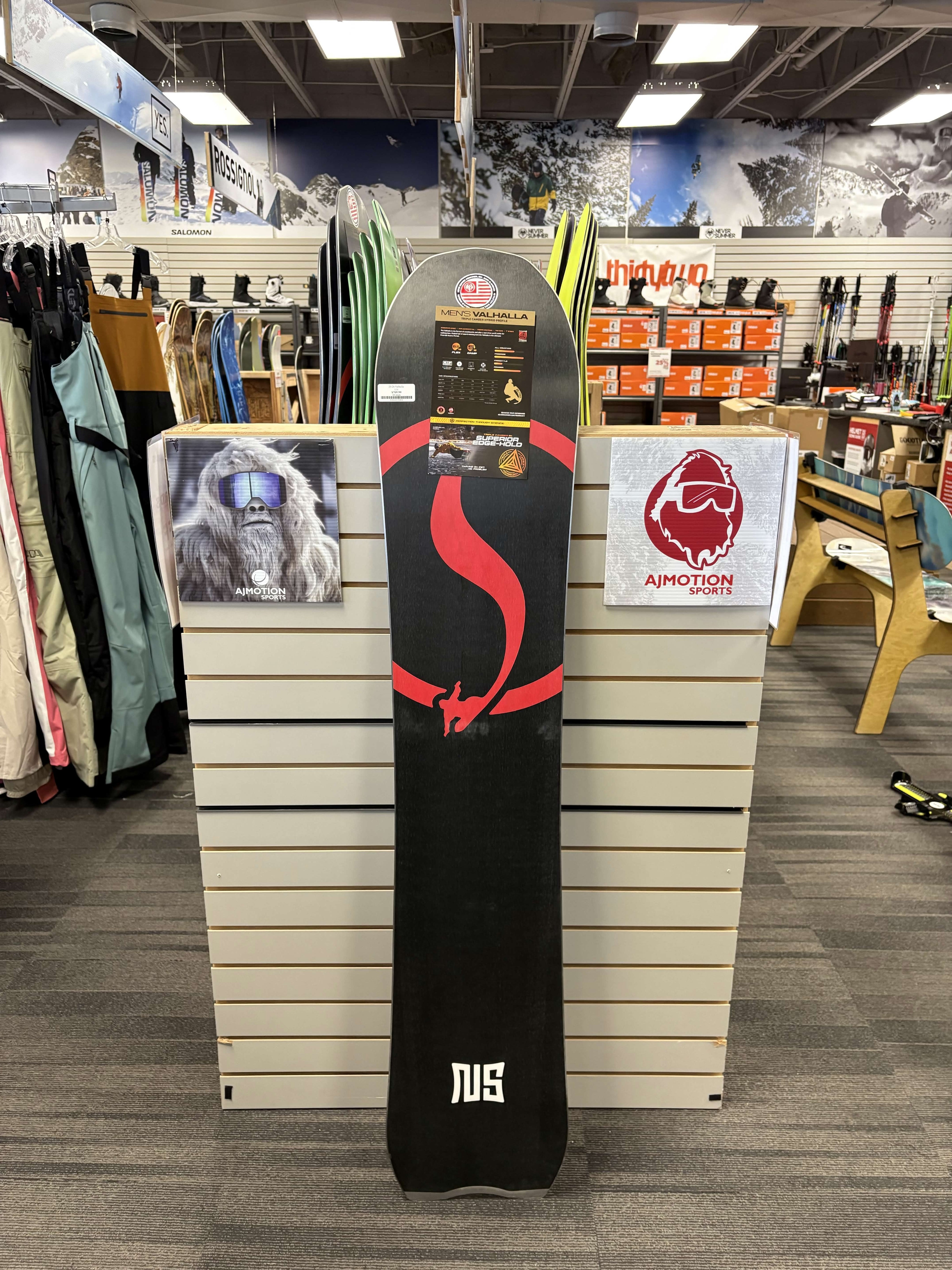 Never Summer Valhalla 153cm Snowboard - Lightly Used (2026)