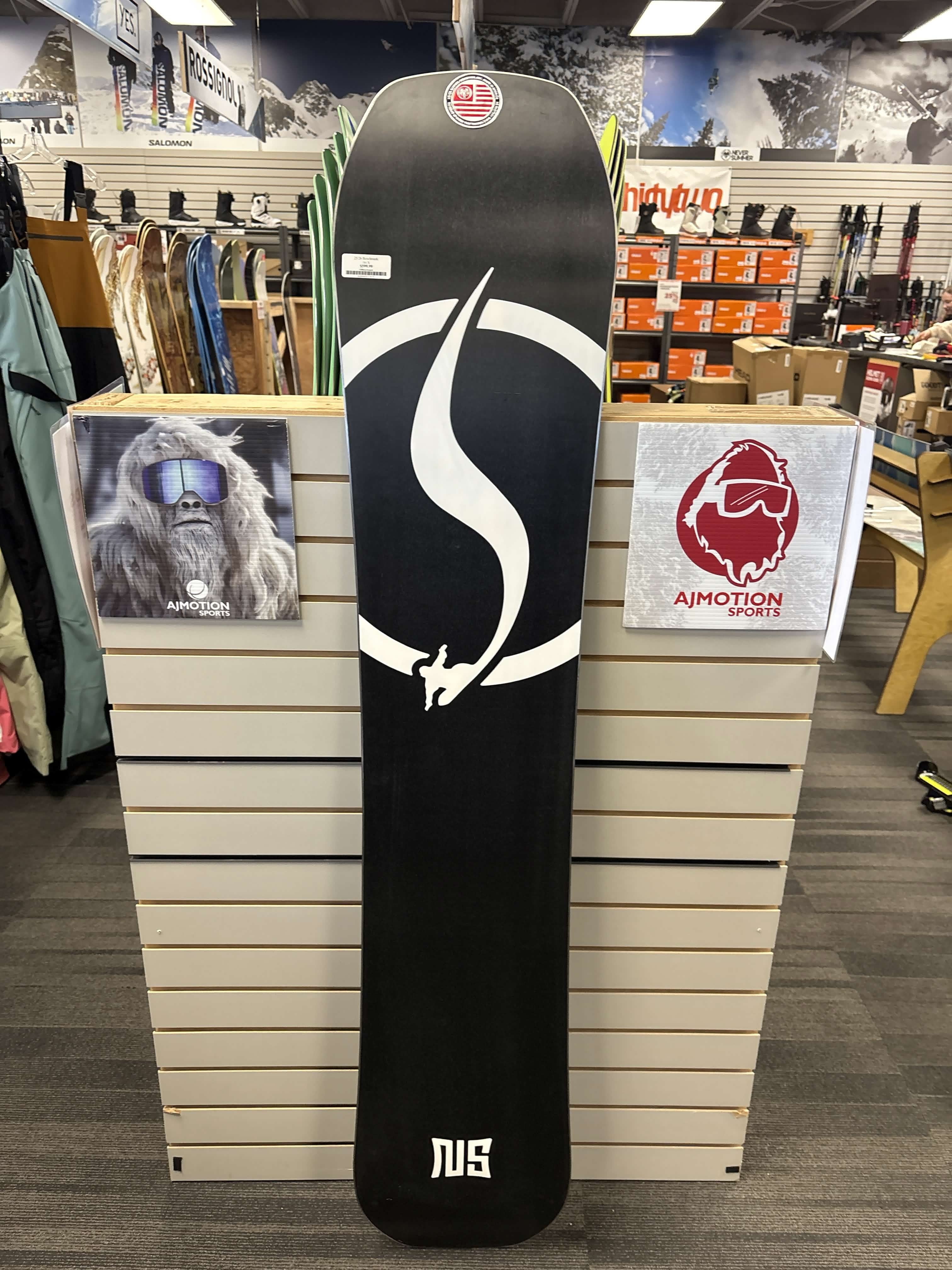 Never Summer Benchmark 161cm Snowboard - Lightly Used (2026)