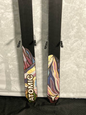 Lightly Used 2023 Atomic Bent Chetler 90 175cm Skis with Adjustable tyrolia MN 14 Bindings