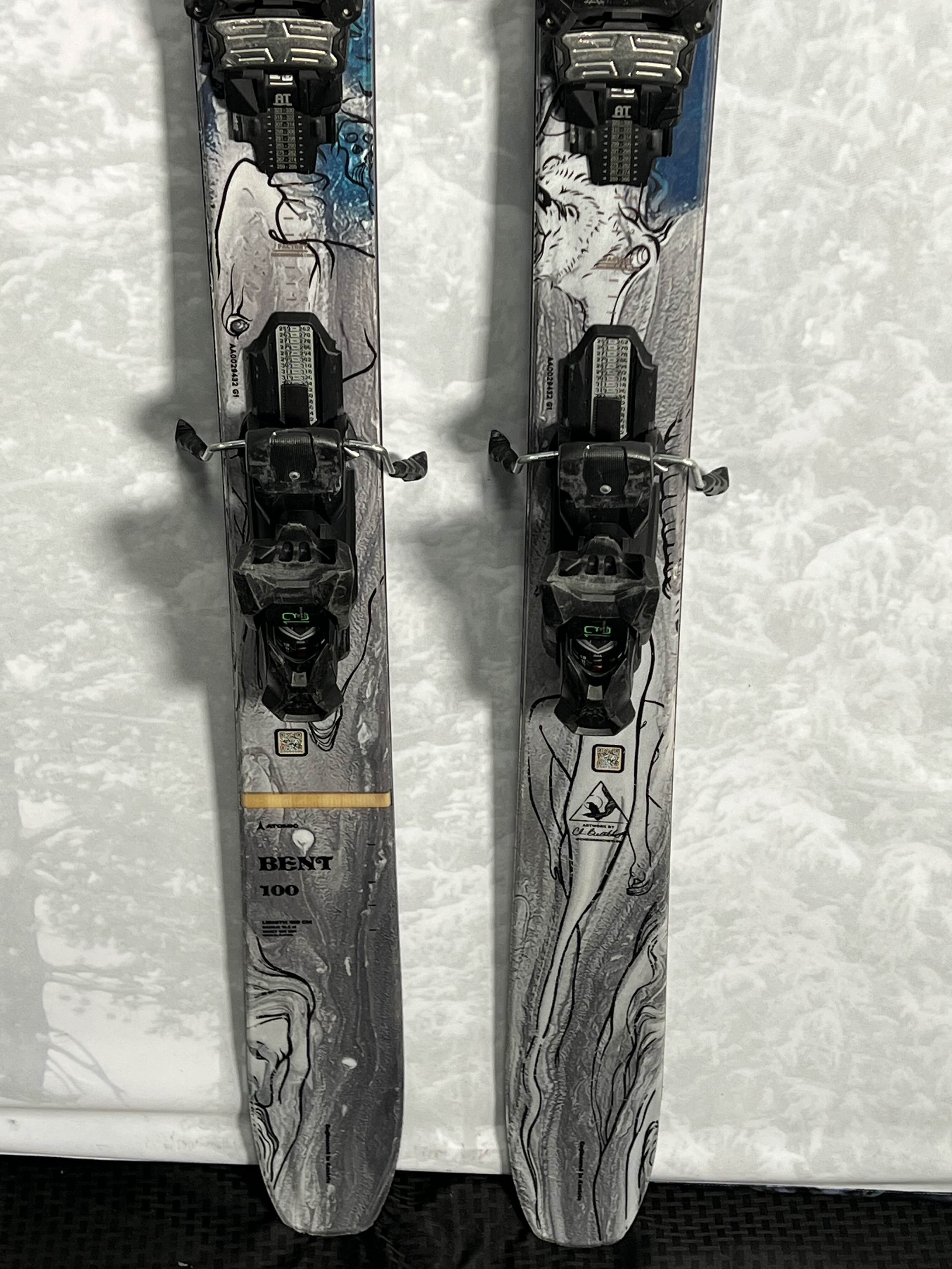 Used 2023 Atomic Bent Chetler 100 180cm Skis with Adjustable Elan Attack 13 Bindings