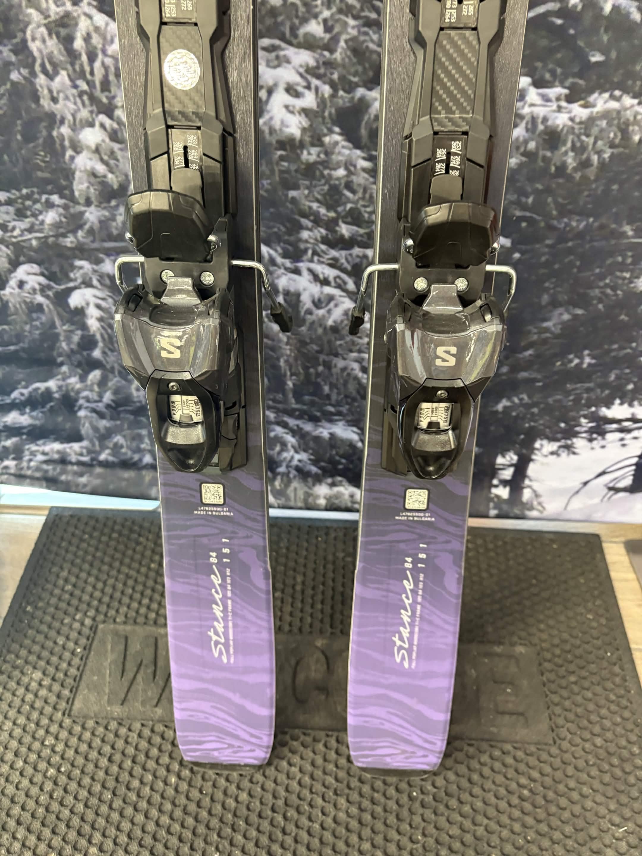 Salomon Stance 84W 151cm Skis w/ Salomon M11 GW SYS Demo Binding -New 2026