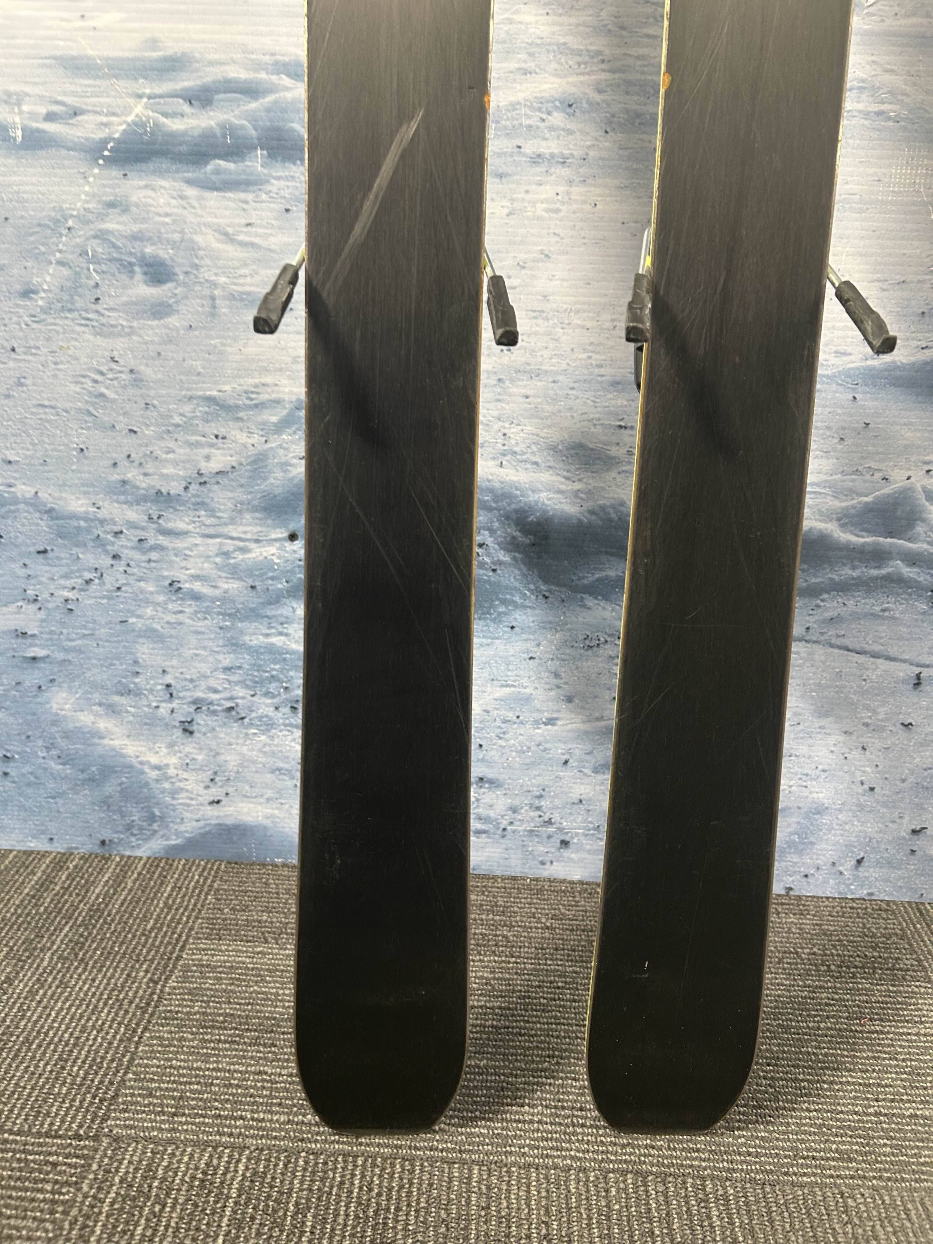 Used Salomon Qst 92 Ski w/ Tyrolia Sp 10 Demo Bindings - 153CM