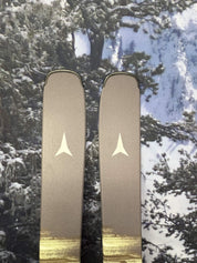 Atomic Maven 84 R 153cm Skis w/ Atomic M10 GW SYS ATO Demo Binding - New 2027