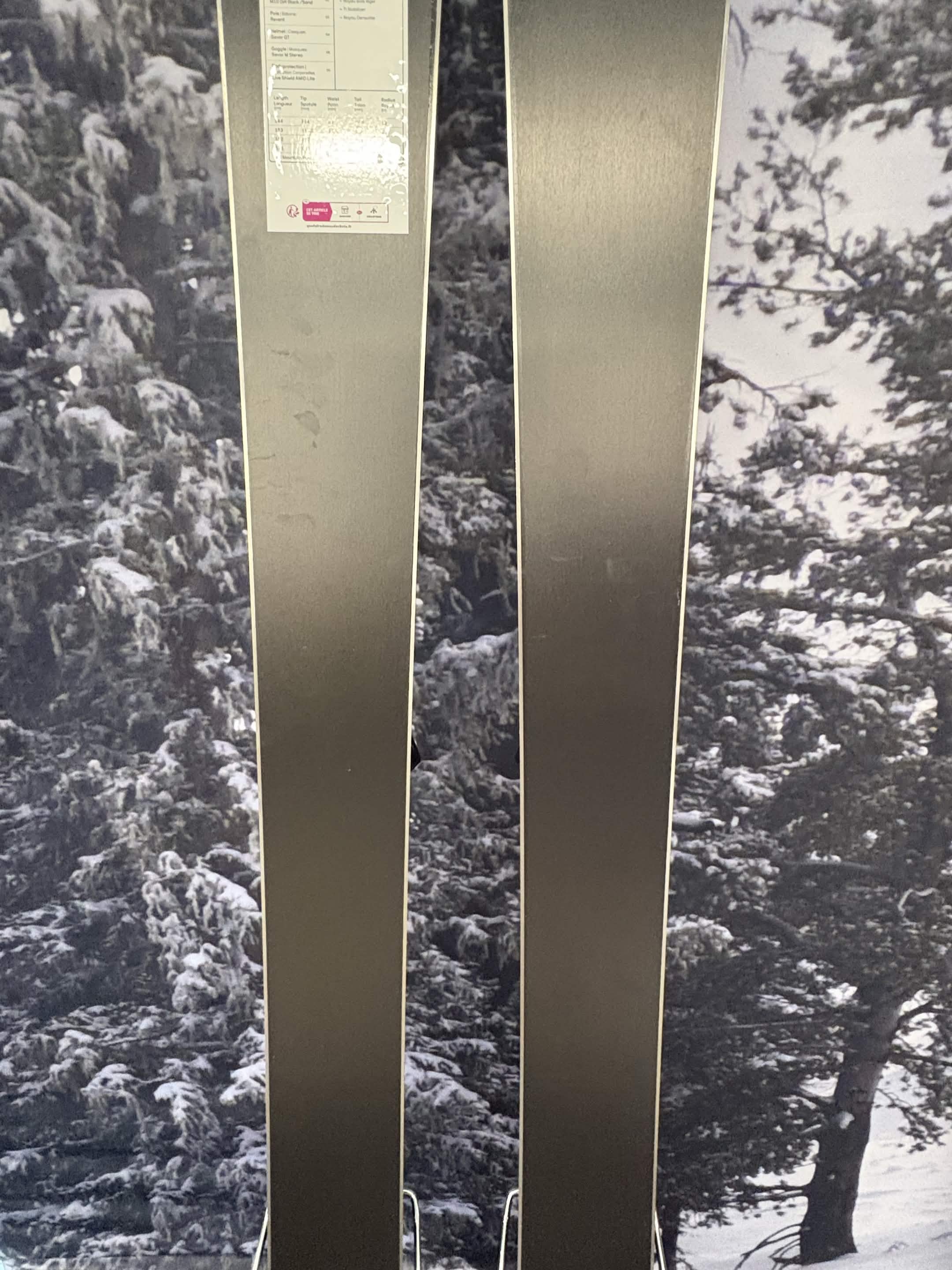 Atomic Maven 84 R 153cm Skis w/ Atomic M10 GW SYS ATO Demo Binding - New 2027