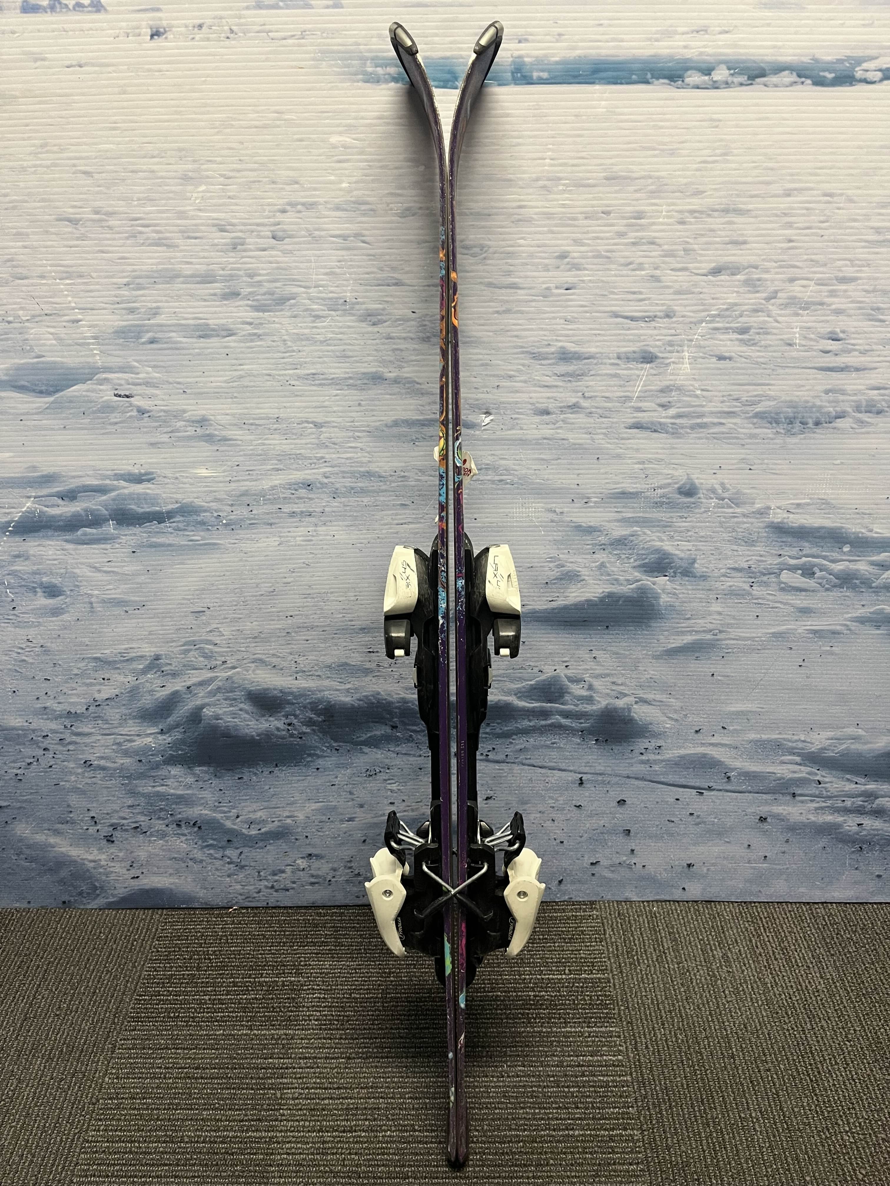 Used Nordica Cinnamon Girl Youth Ski w/ Tyrolia Lrx 4.5 Demo Bindings - 110CM