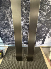 Atomic Maven 84 R 162cm Skis w/ Atomic M10 GW SYS ATO Demo Binding - New 2027