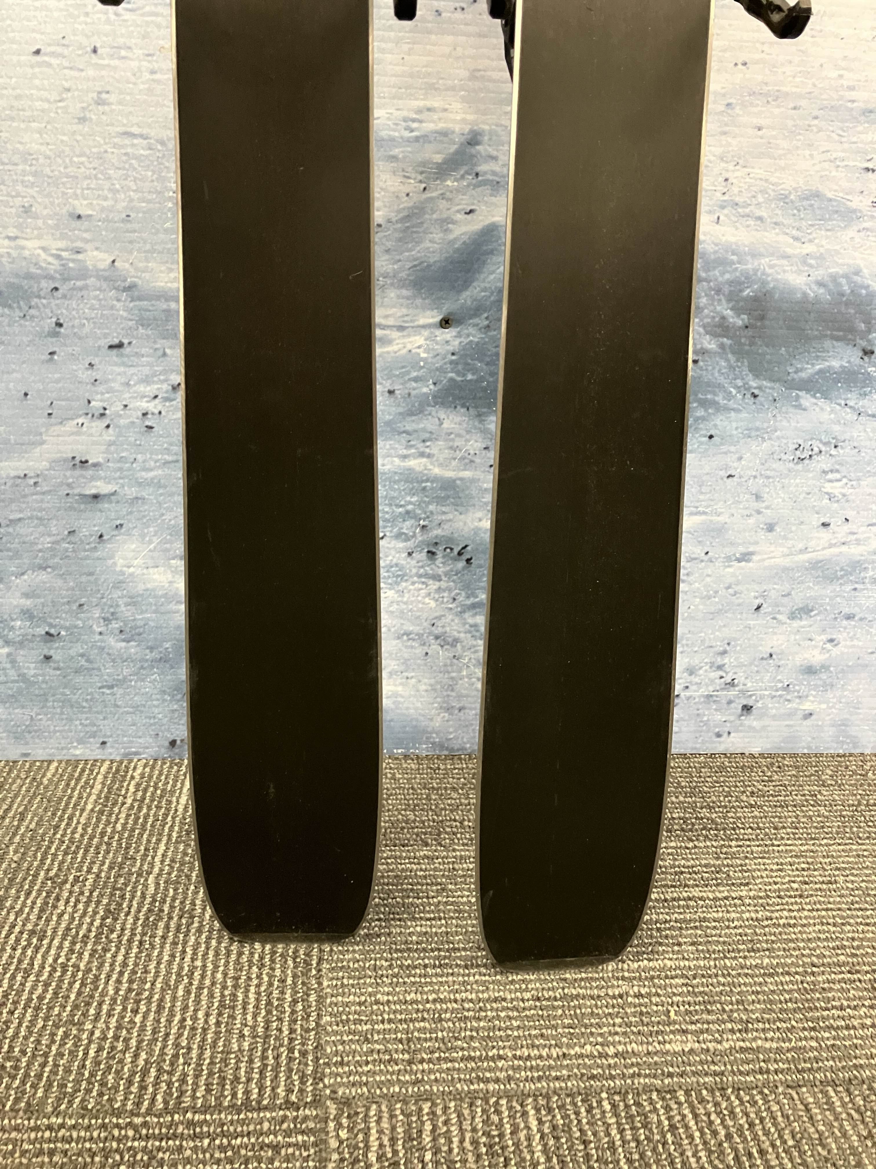 Atomic Maverick 84r 153cm Skis w/ Atomic M 10 Bindings Lightly Used 2026