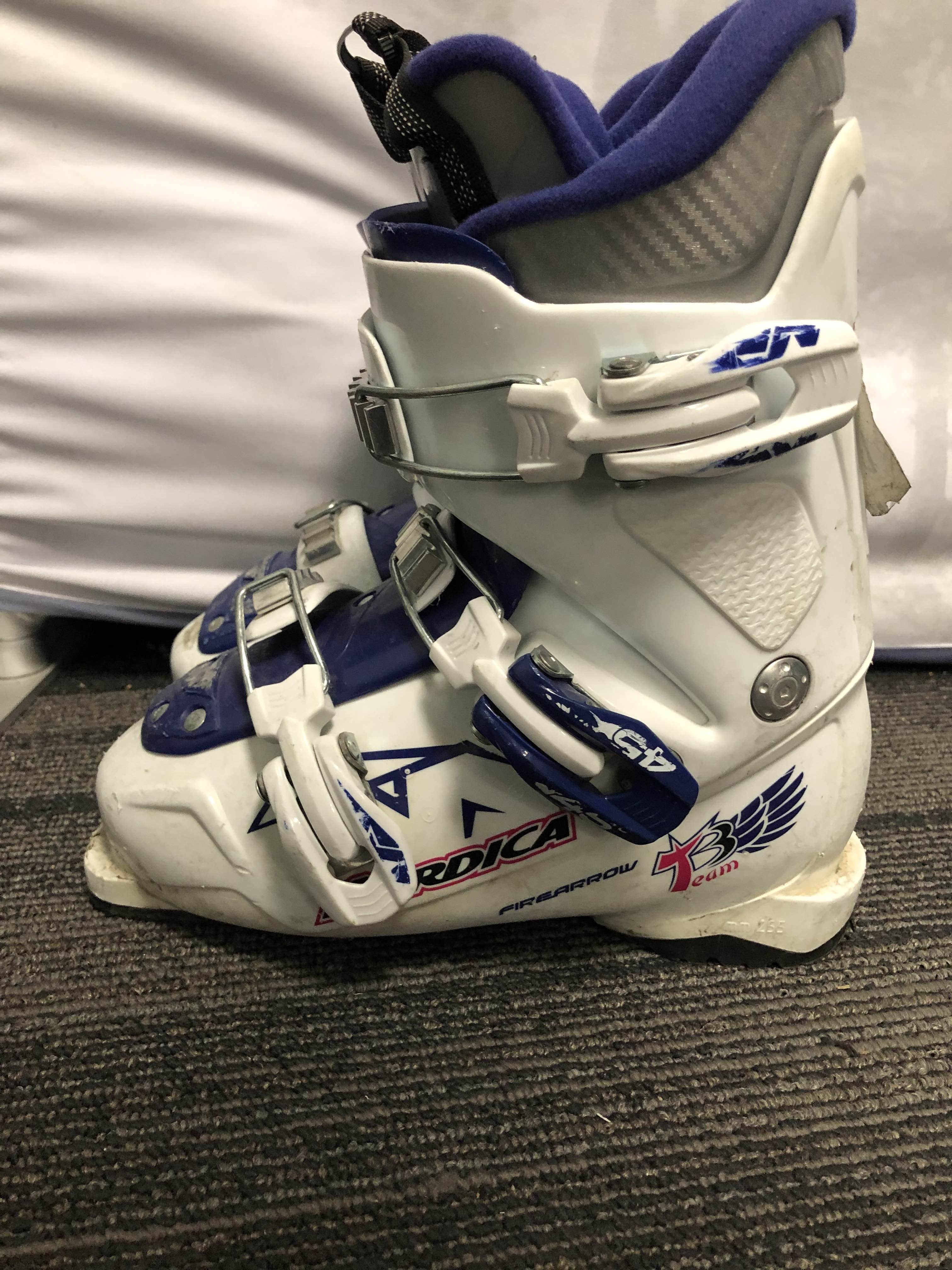 Used Nordica Team 3 Firearrow Youth Kids Ski Boot - 21.5MP