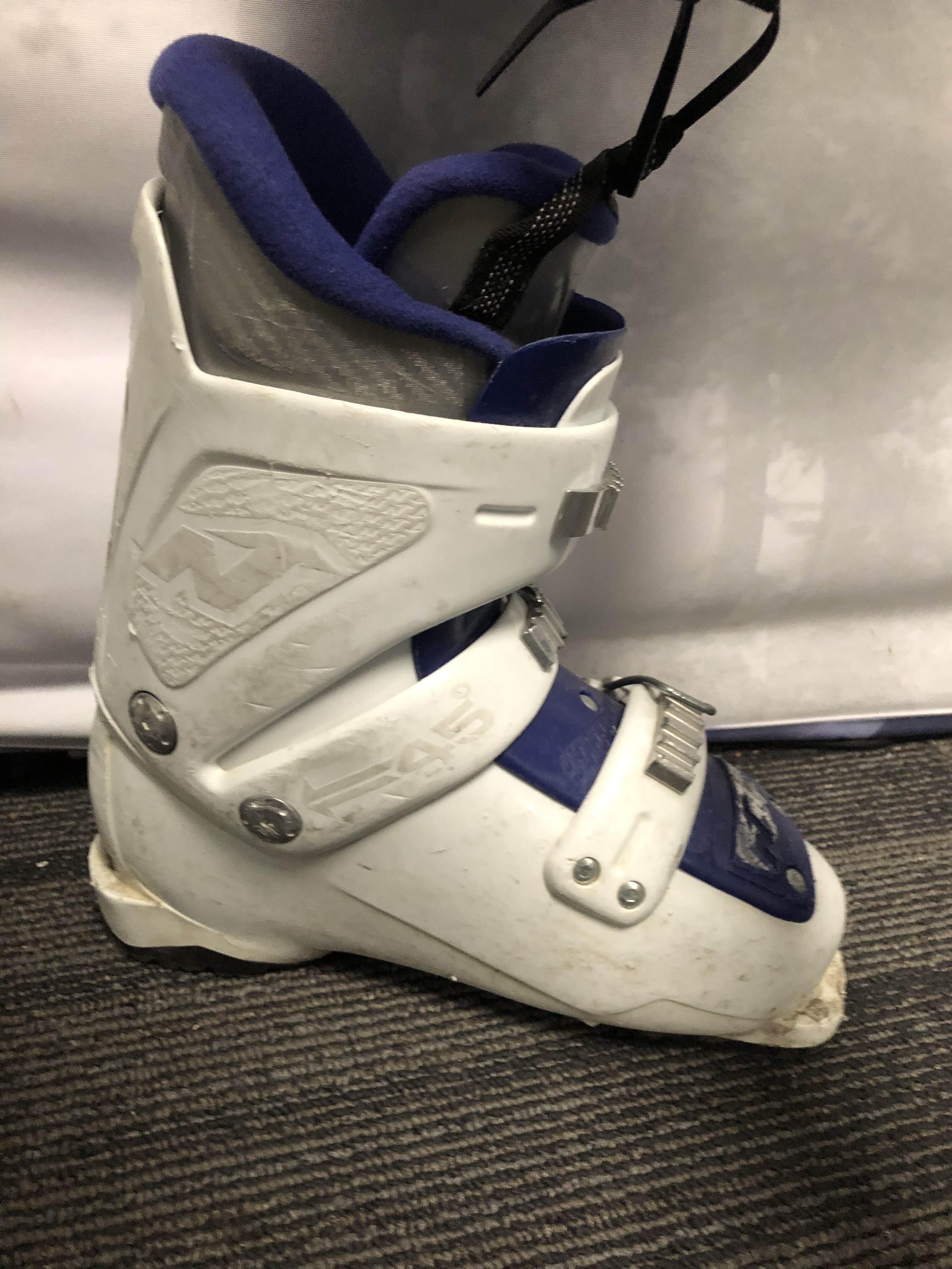 Used Nordica Team 3 Firearrow Youth Kids Ski Boot - 21.5MP