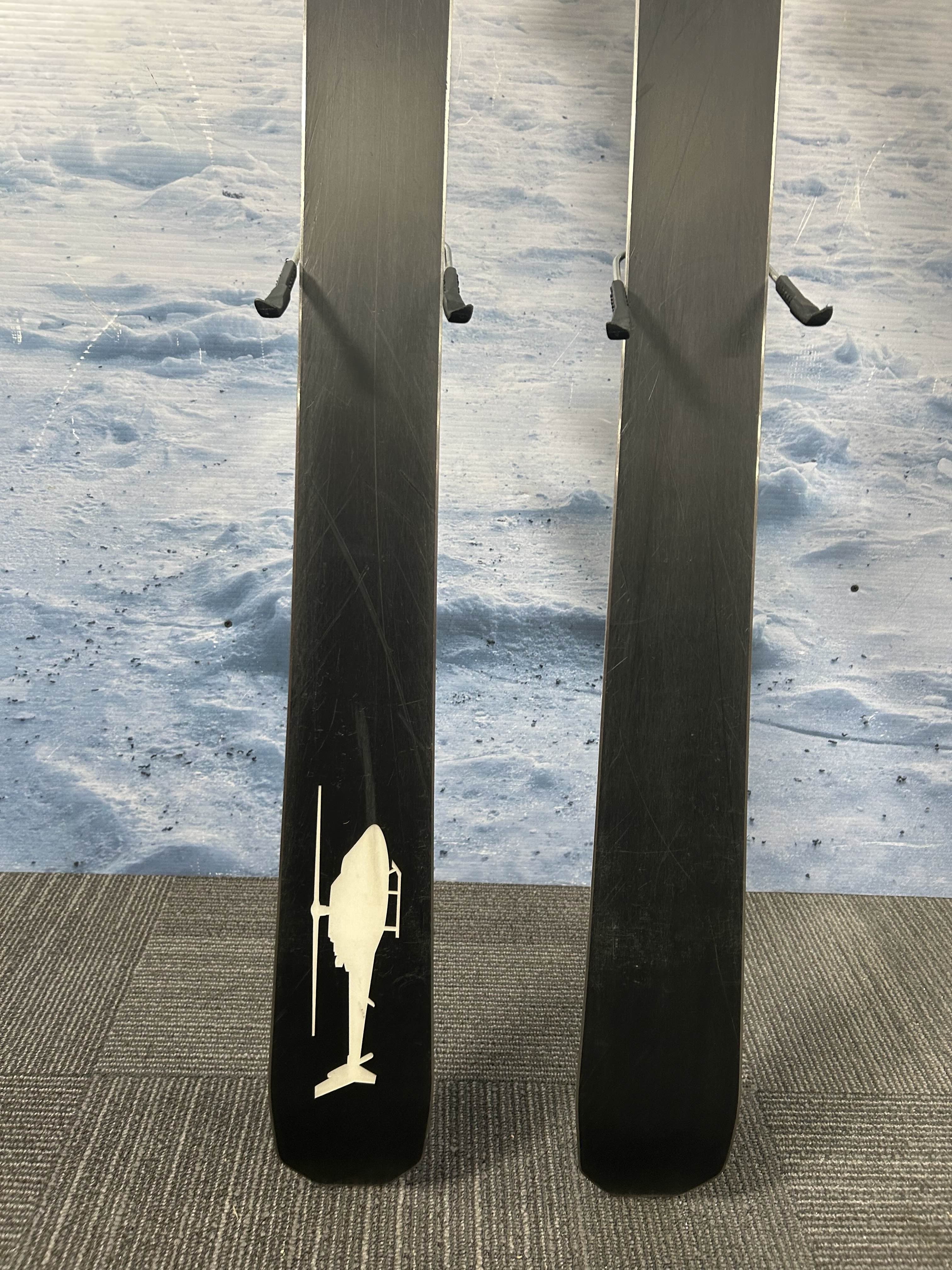 Used Head Venturi 95 Ski w/ Tyrolia Sympro 12 Demo Bindings - 181CM