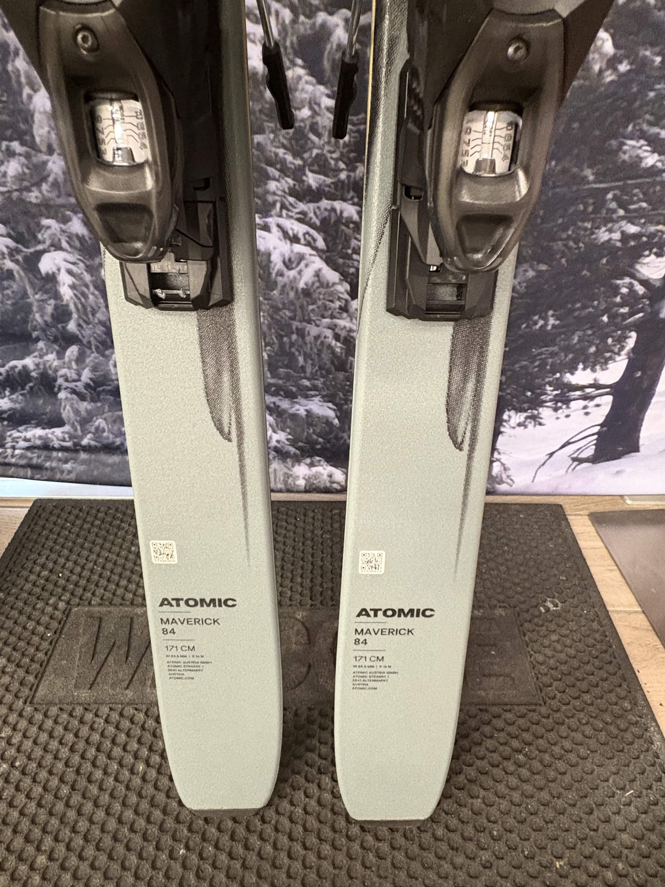 Atomic Maverick 84 R 171cm Skis w/ ATOMIC M10 GW SYS ATO Demo Binding -New 2027