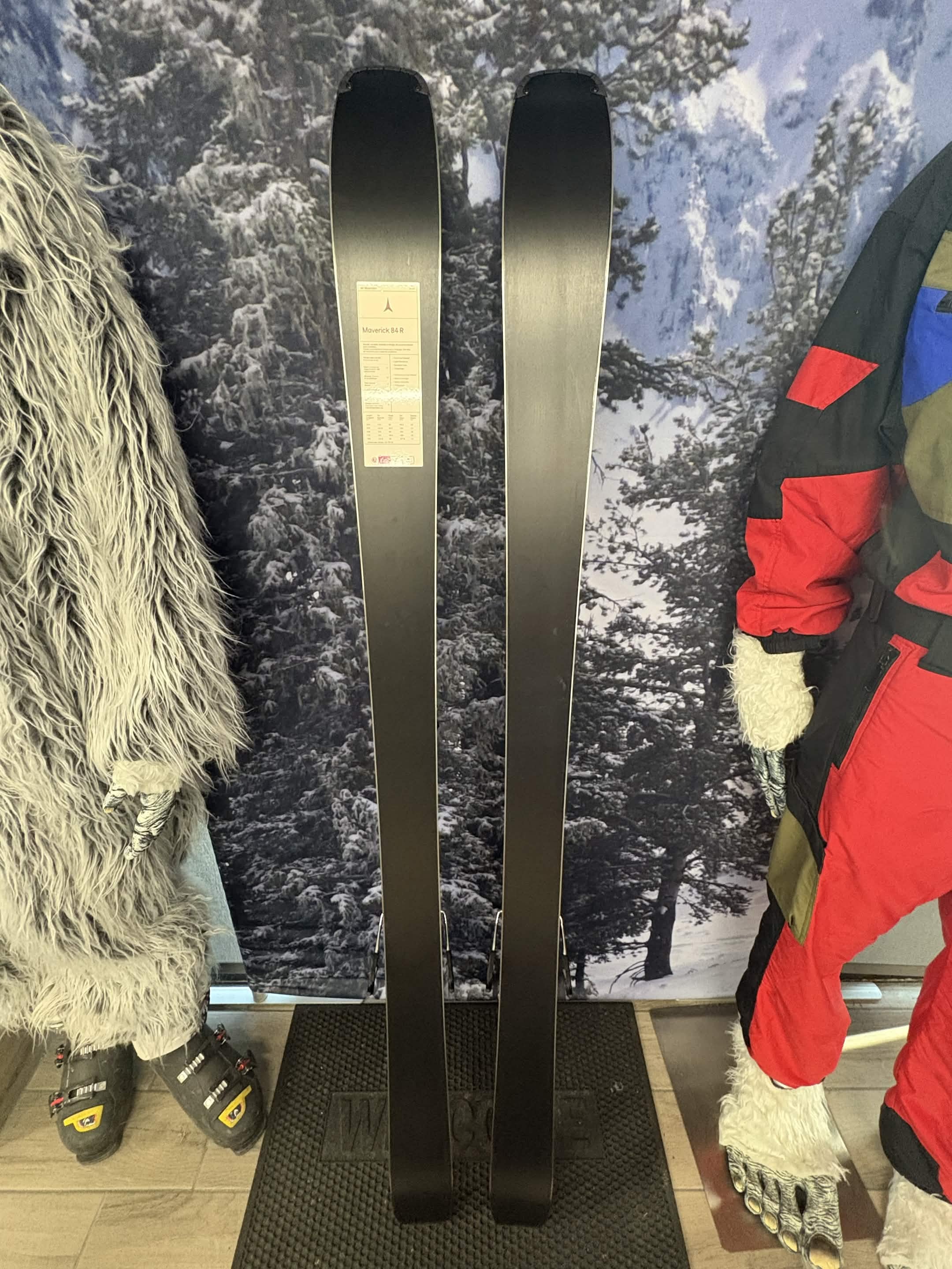 Atomic Maverick 84 R 171cm Skis w/ ATOMIC M10 GW SYS ATO Demo Binding -New 2027