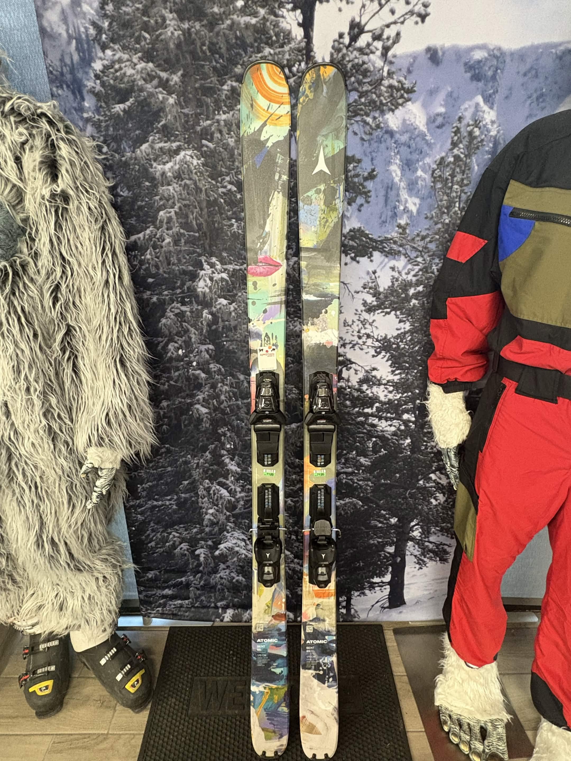 Atomic Bent Chetler 85 R 175cm Skis w/ ATOMIC M10 GW SYS ATO Demo Binding -New 2027