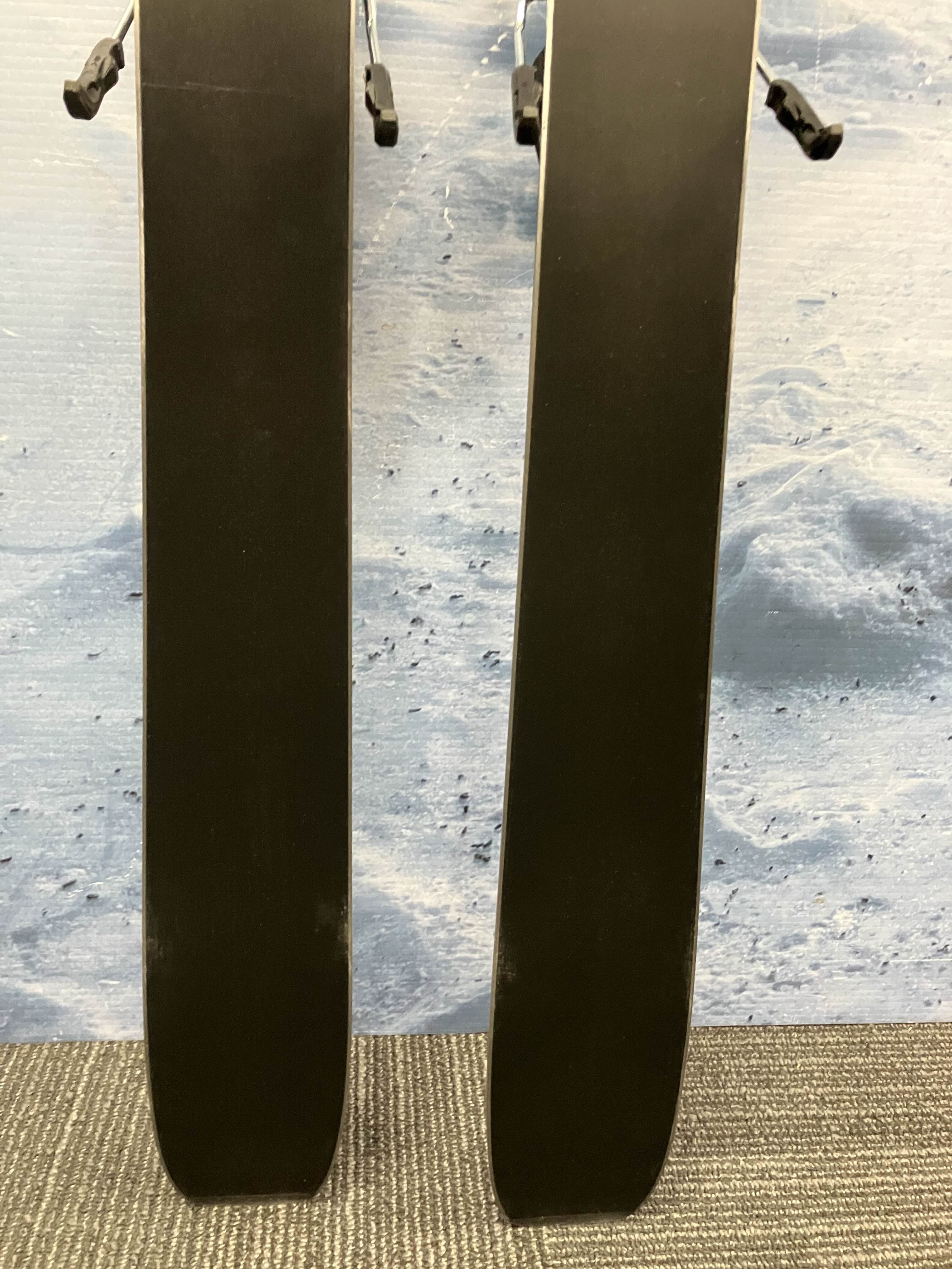 Atomic Maven 84R 171cm Women's Skis w/ Atomic M10 GW Bindings - Used