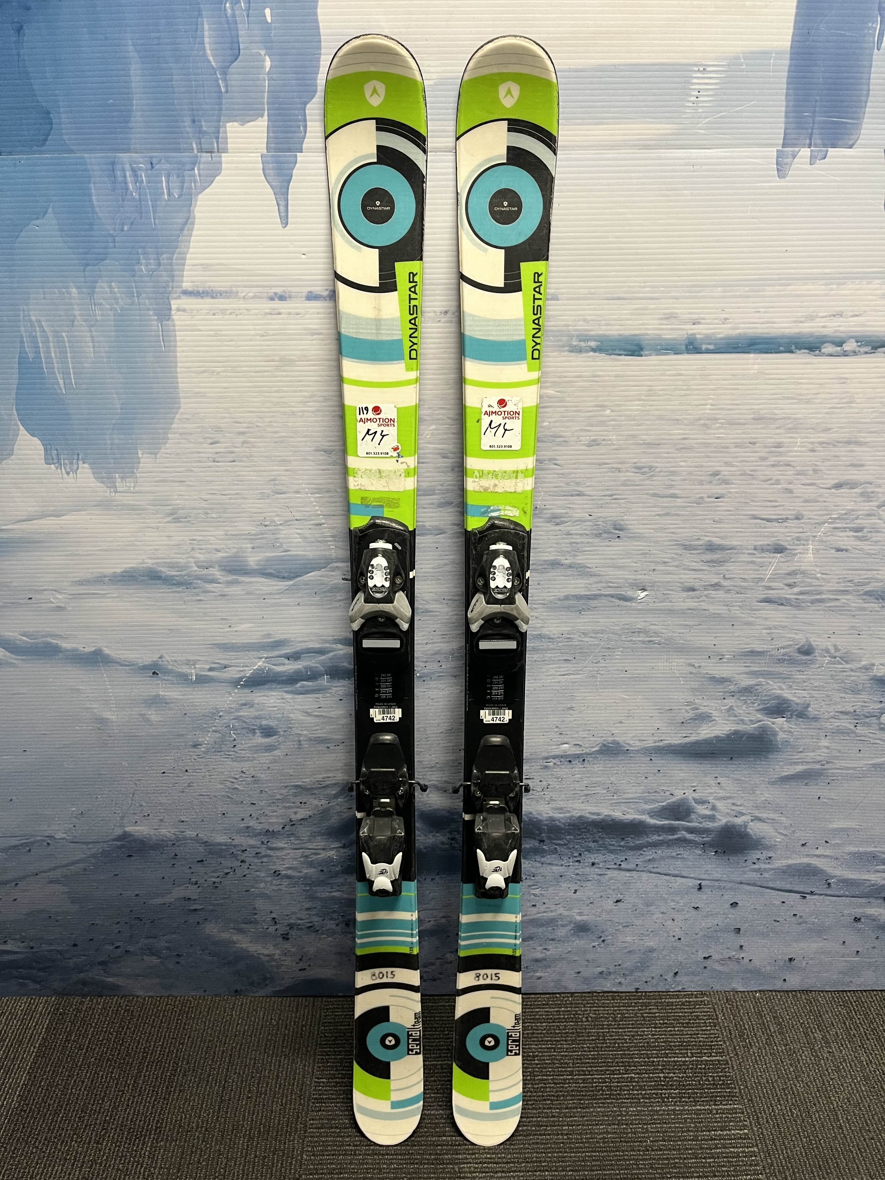 Used Dynastar Serial Team Youth Ski w/ Look T4.5 Demo Bindings - 135CM