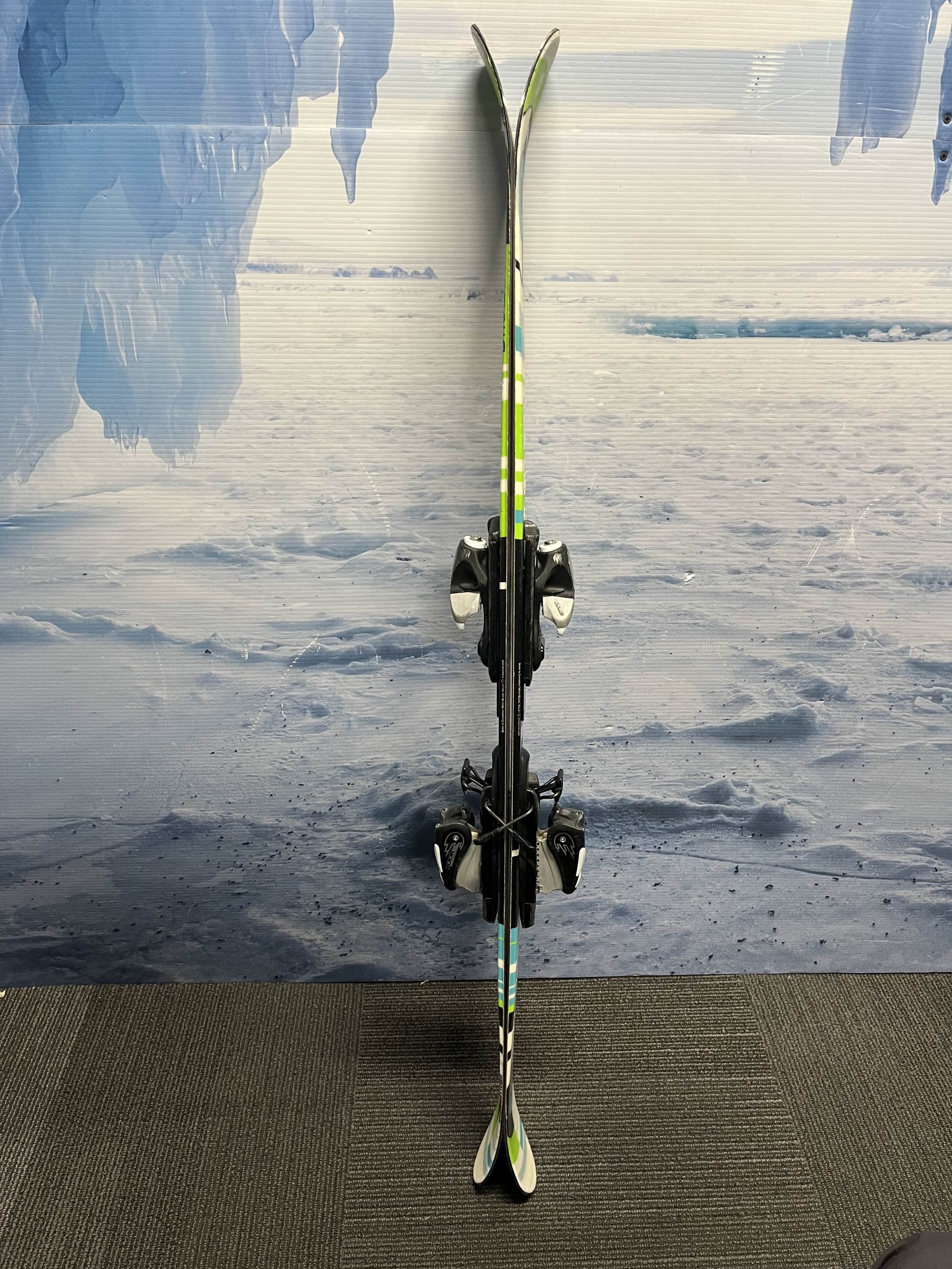 Used Dynastar Serial Team Youth Ski w/ Look T4.5 Demo Bindings - 135CM