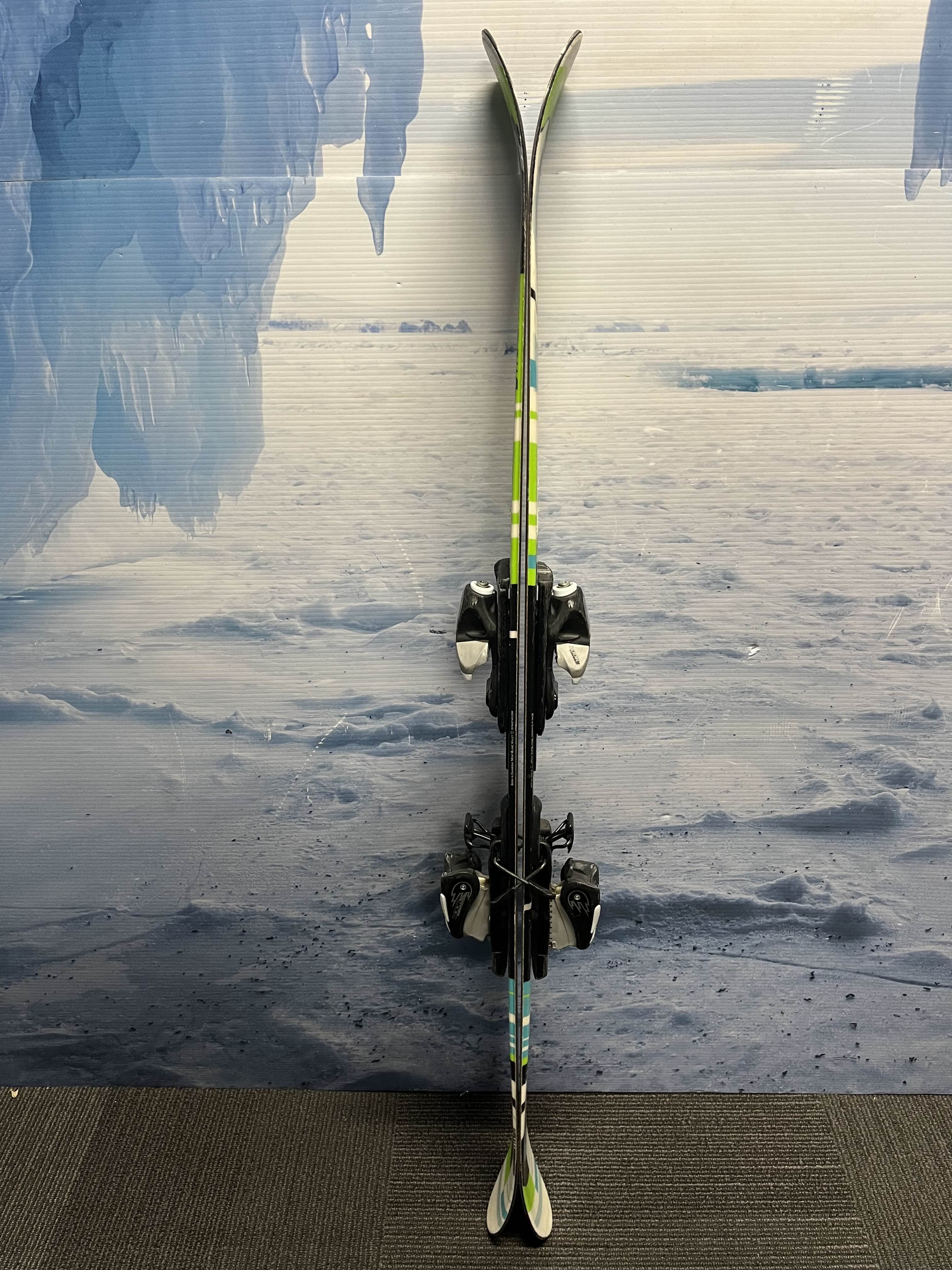 Used Dynastar Serial Team Youth Ski w/ Look T4.5 Demo Bindings - 135CM