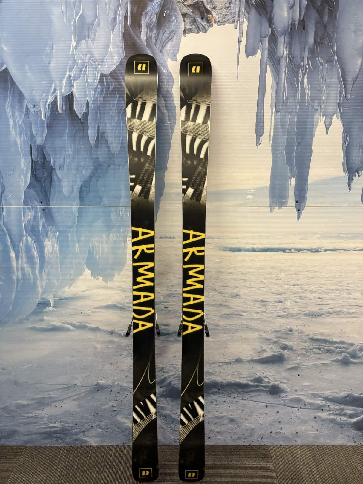 Armada Edollo 91 186cm Skis w/ ATOMIC NR Strive 13 GW Demo Binding - Lightly Used (2026)