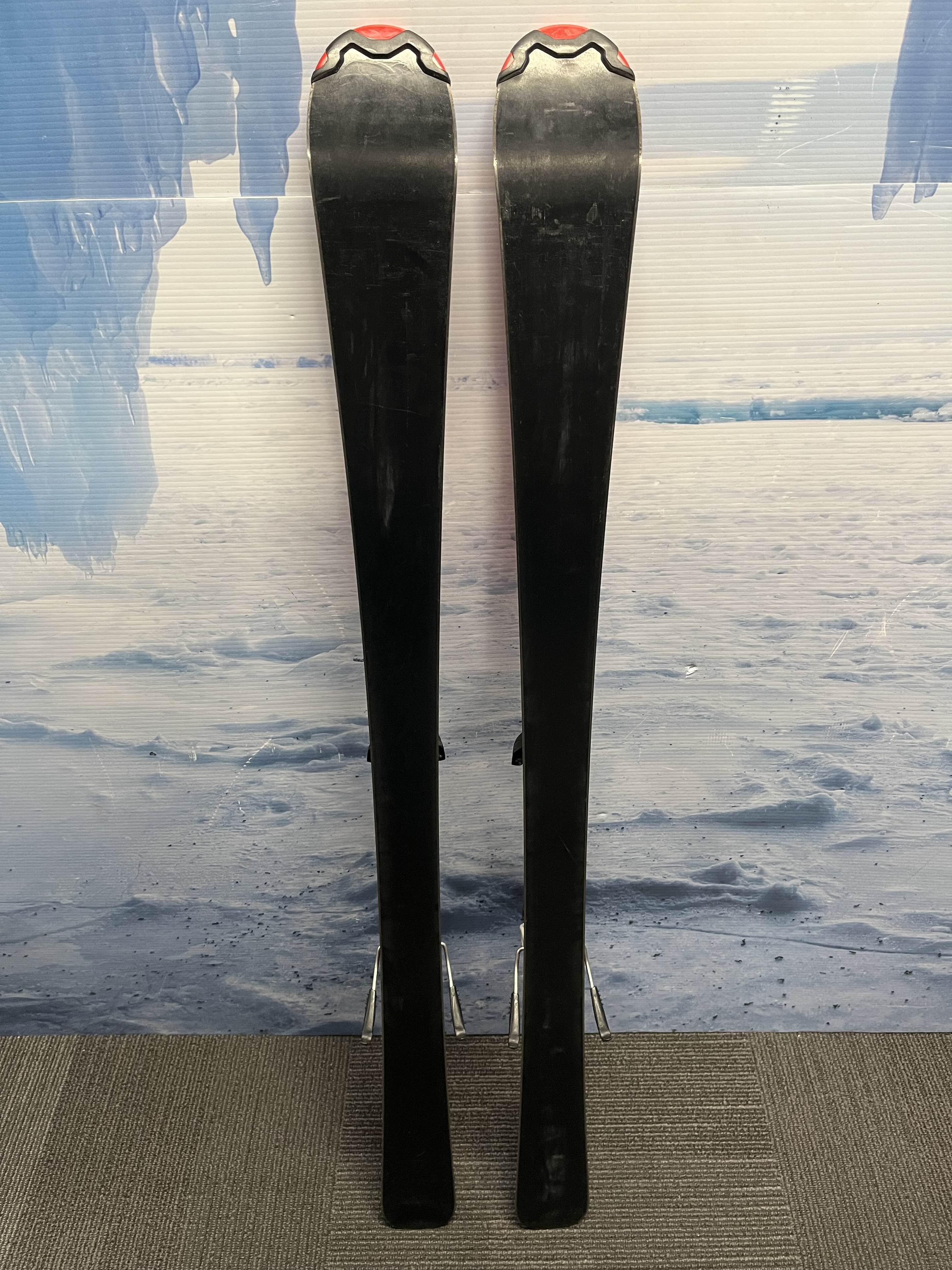 Used Head Super Shape Team Youth Ski w/ Tyrolia Lrx 7.5 Demo Bindings - 137CM