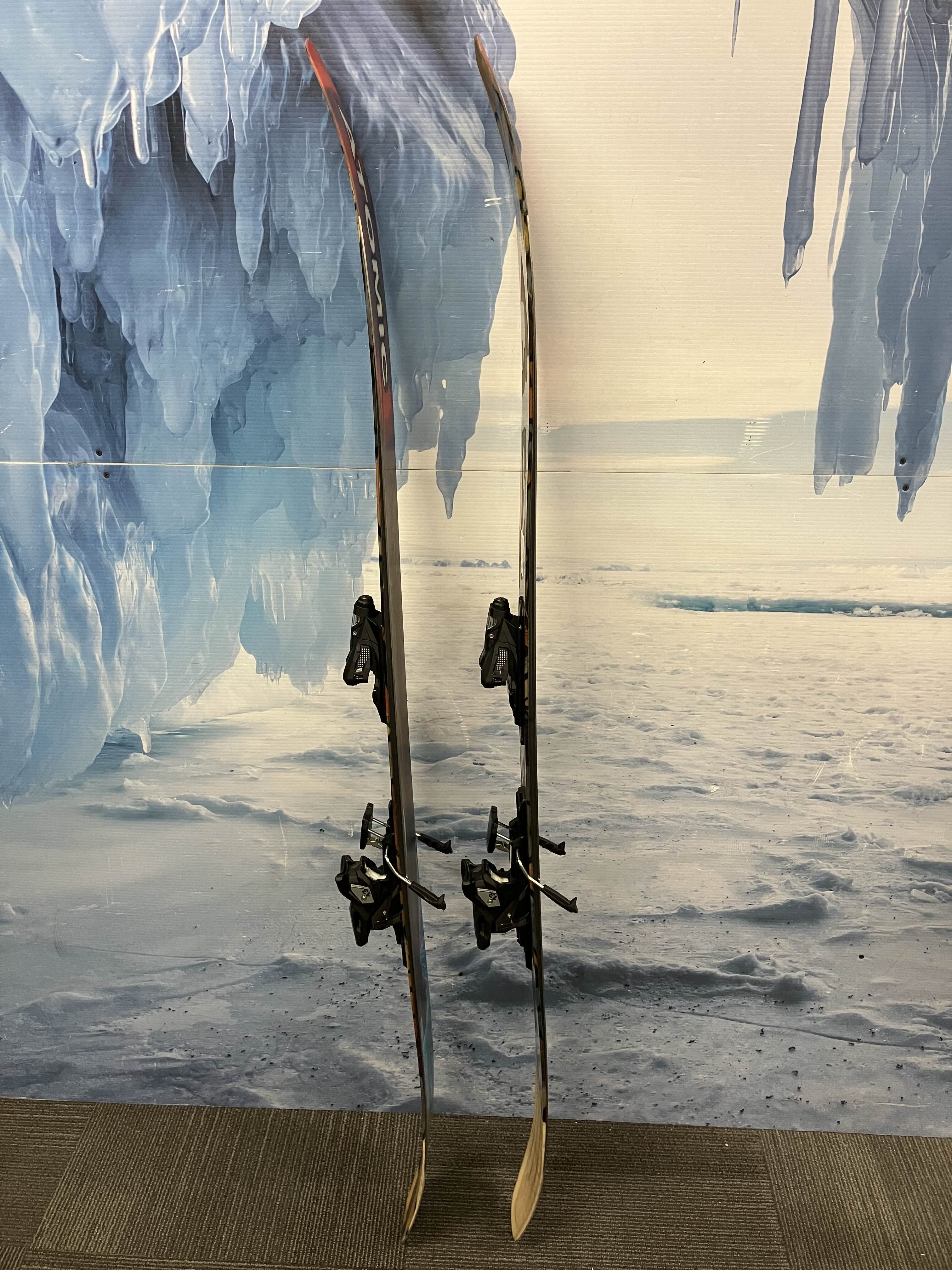 Atomic Bent Chetler 120 176cm Skis w/ ATOMIC Strive 13 GW ATO Demo Binding - Used (2026)