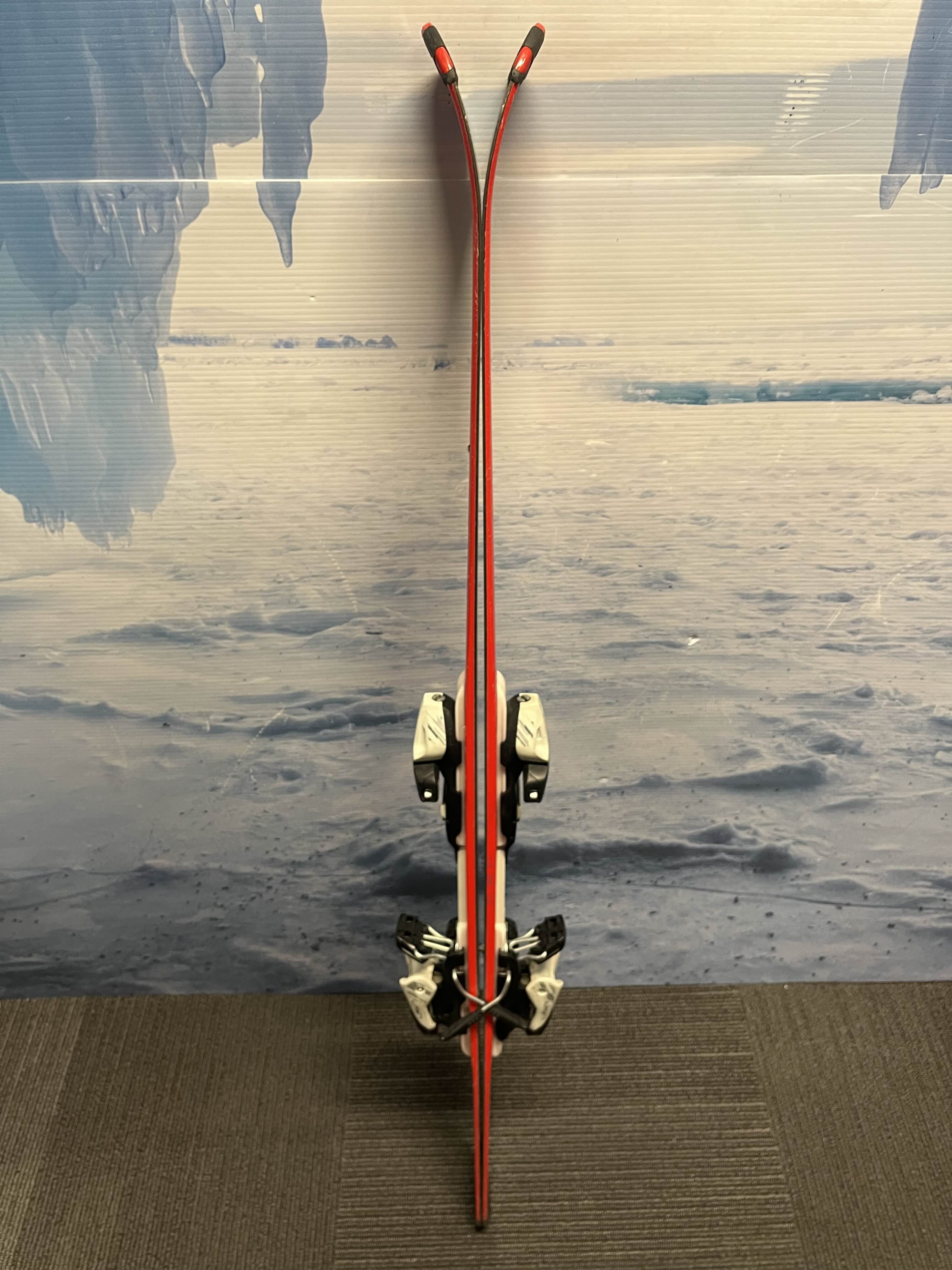 Used Head Super Shape Team Youth Ski w/ Tyrolia Lrx 7.5 Demo Bindings - 137CM