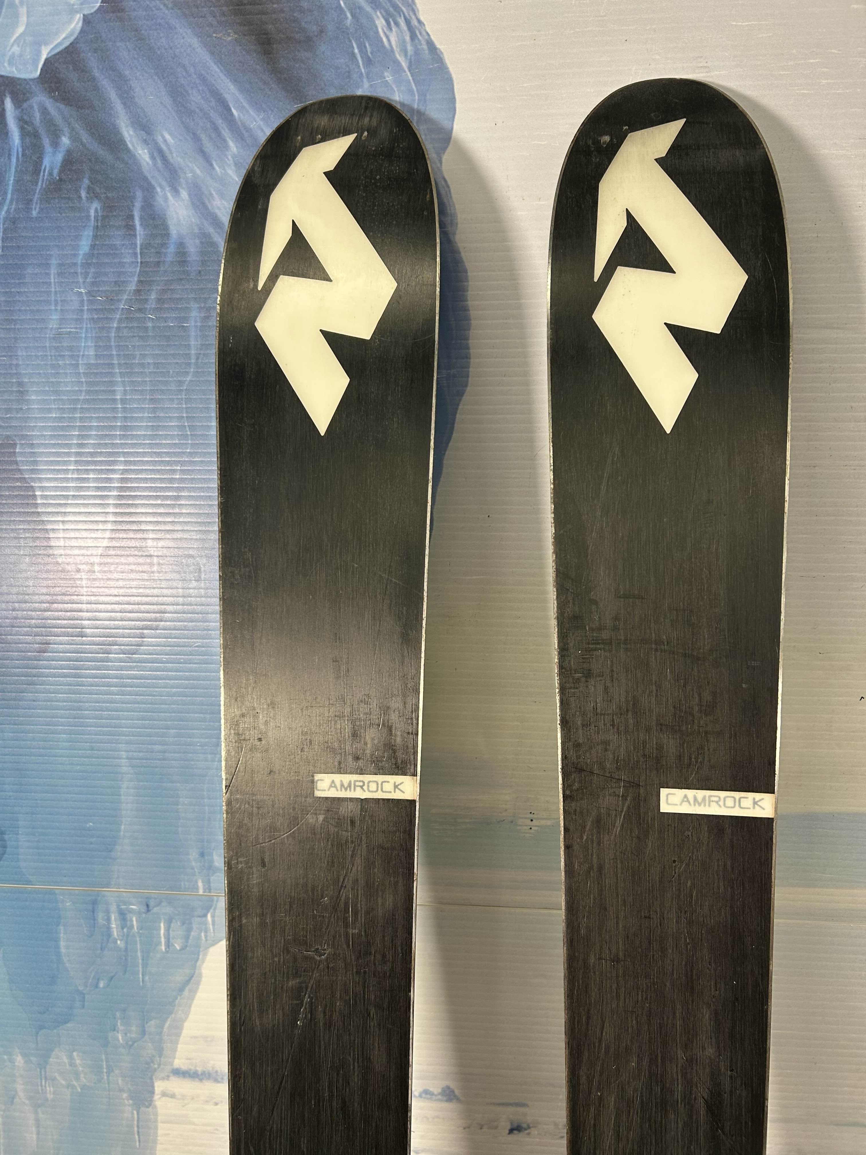 Used Nordica Nrgy 90 Ski w/ Tyrolia Sympro 12 Demo Bindings - 177CM