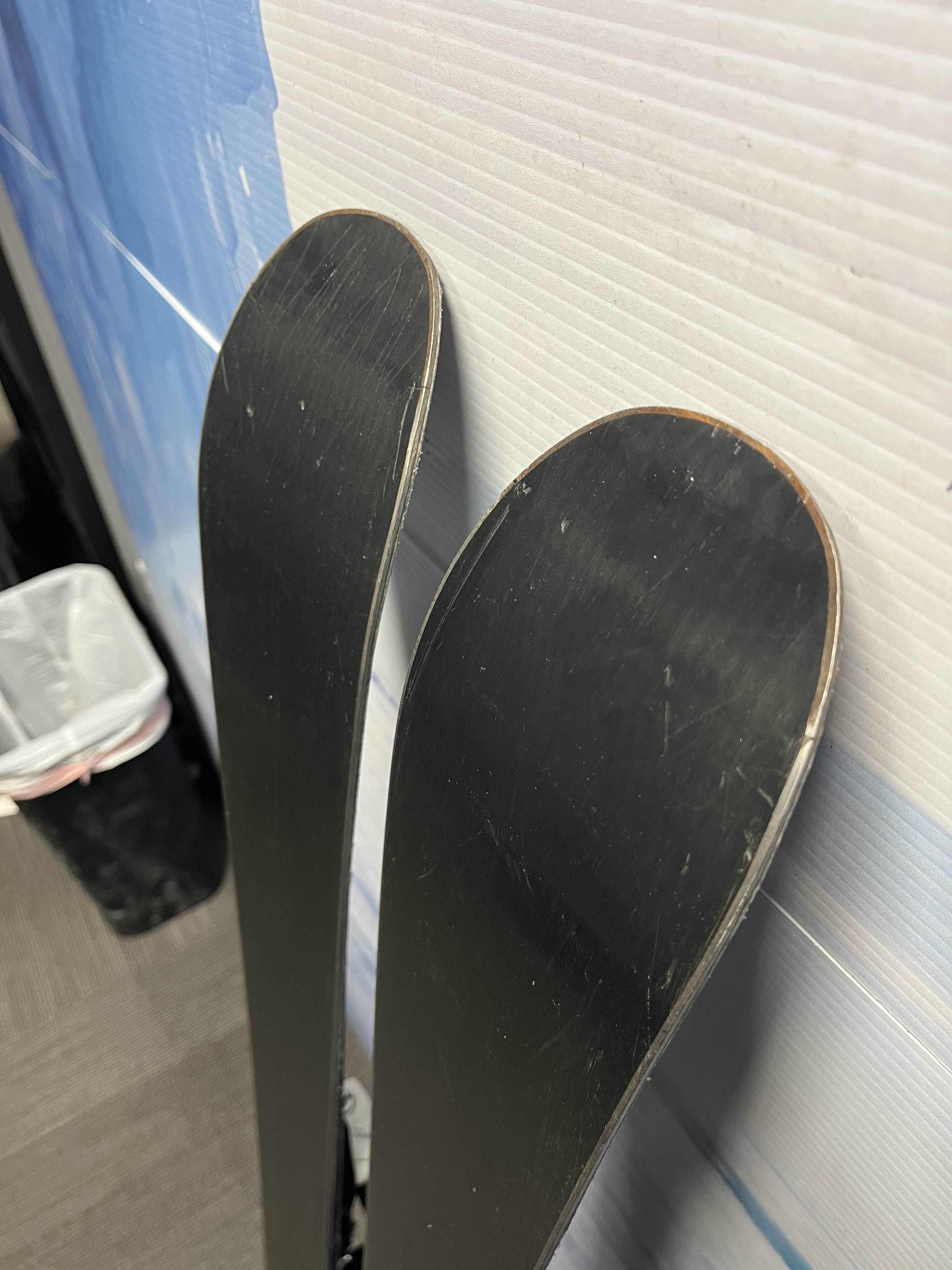Used Atomic Bent Chetler 85 Youth Ski w/ Head Slr 7.5 Ac Demo Bindings - 140CM